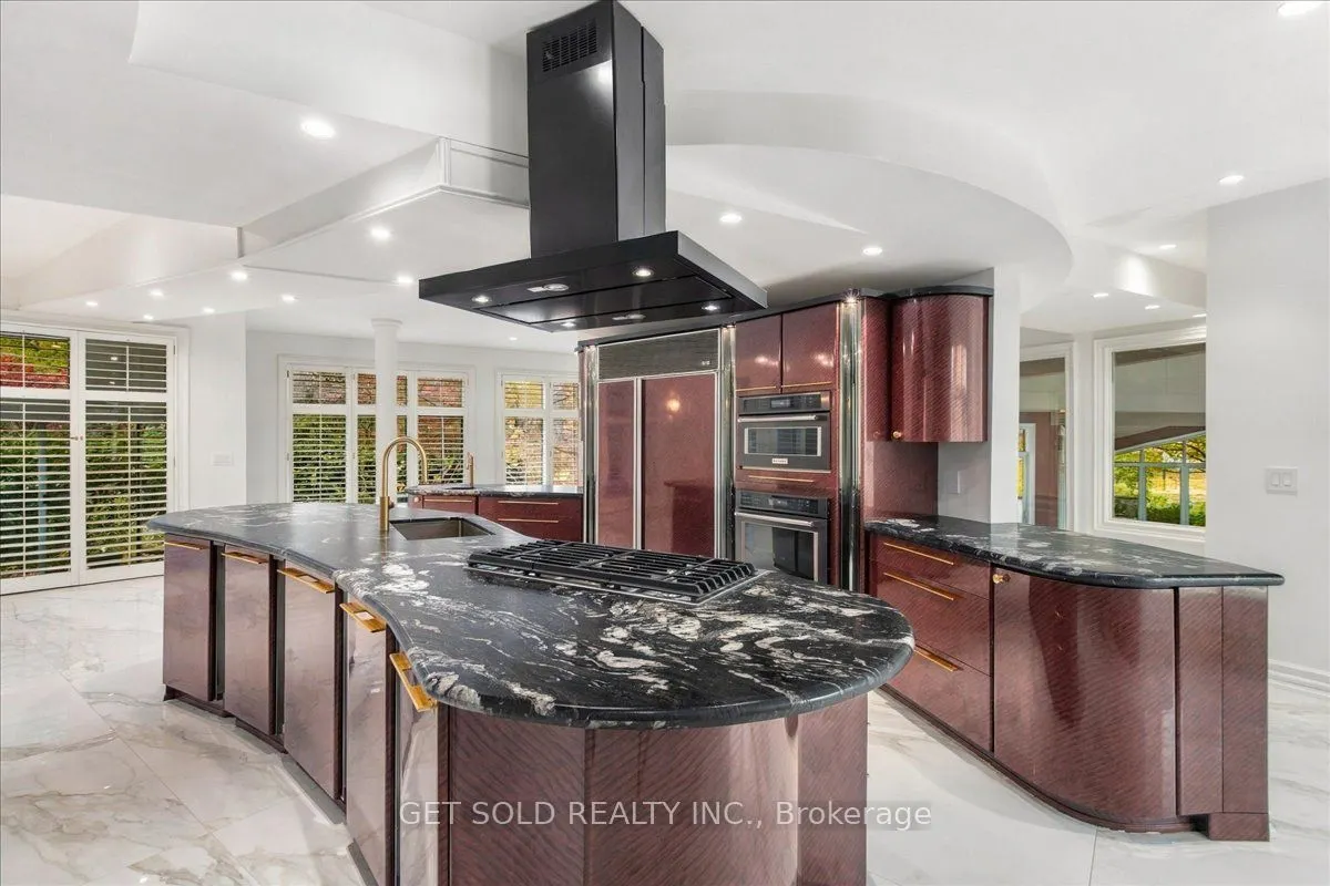 76 Silver Fox Place