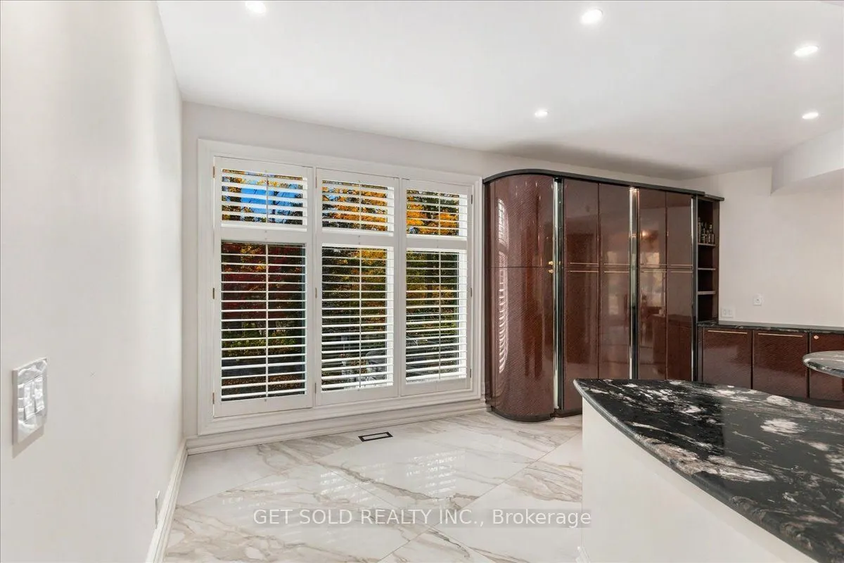 76 Silver Fox Place