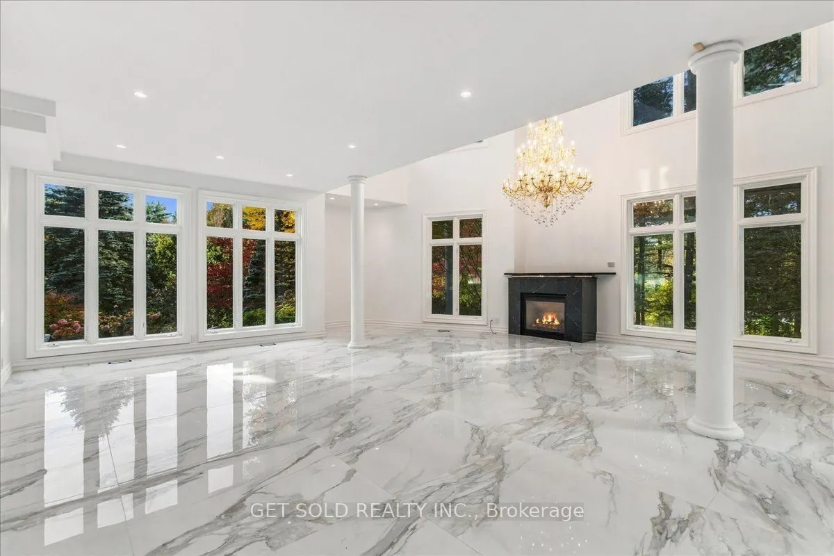 76 Silver Fox Place