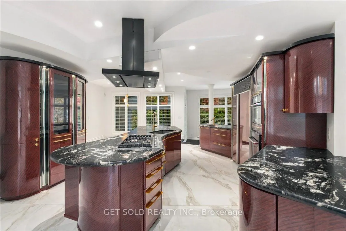 76 Silver Fox Place