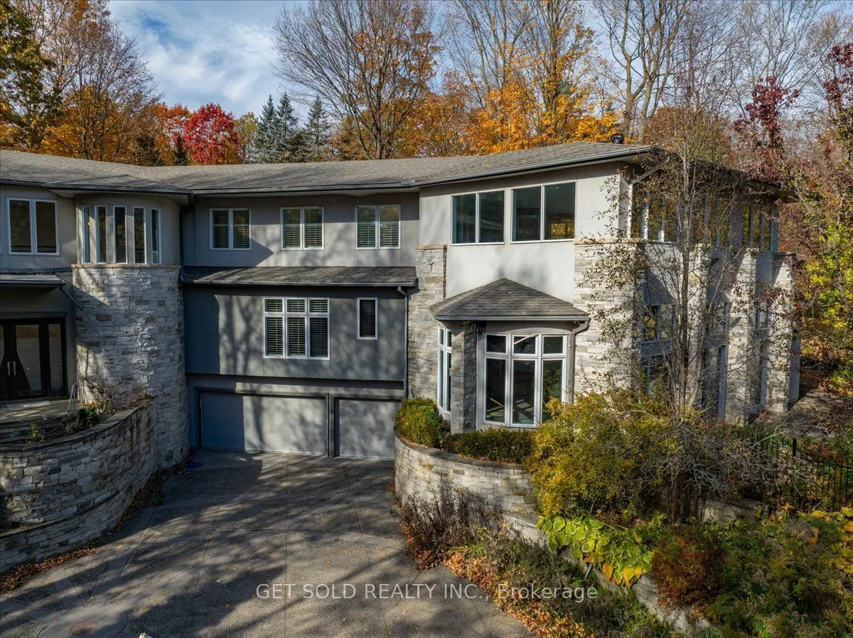 76 Silver Fox Place