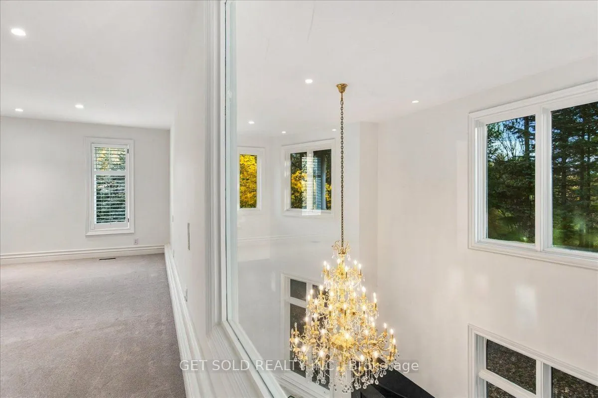 76 Silver Fox Place