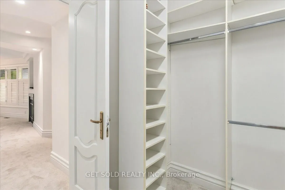 76 Silver Fox Place