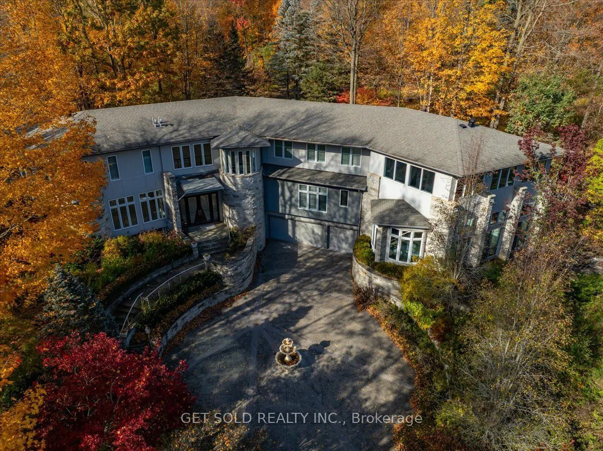 76 Silver Fox Place