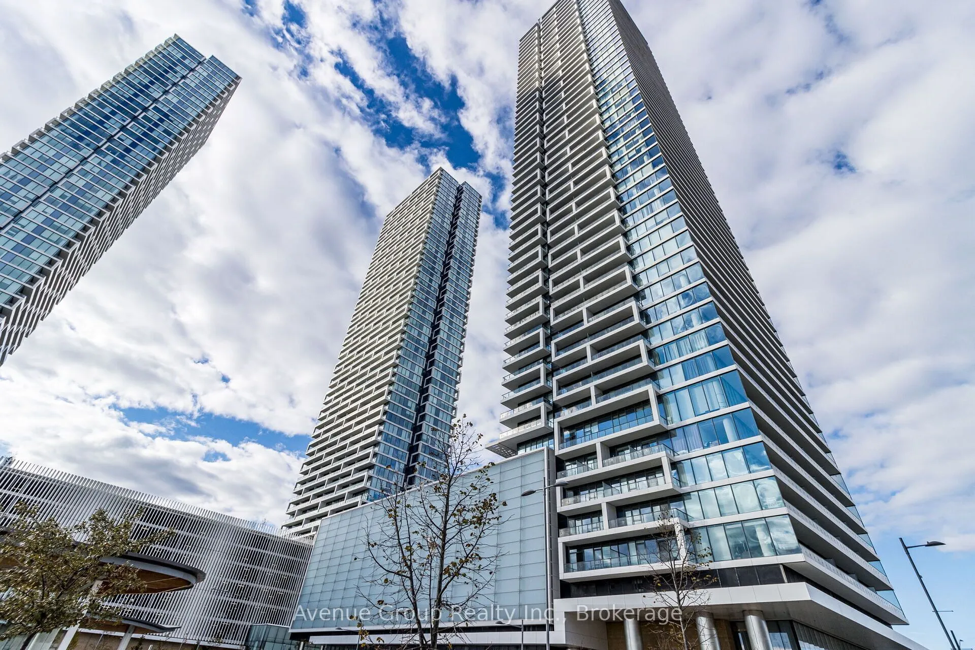 898 Portage Parkway #2106