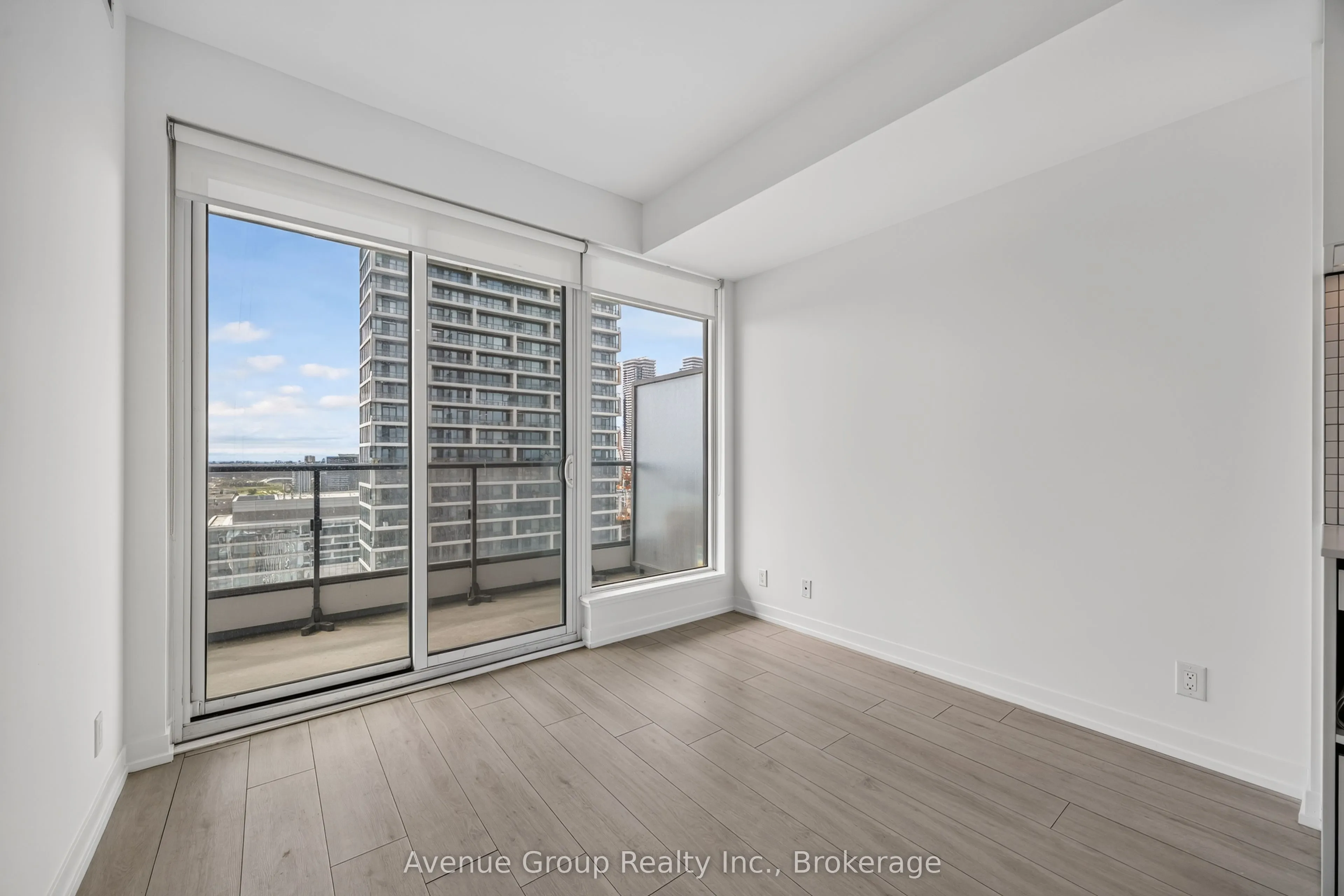 898 Portage Parkway #2106