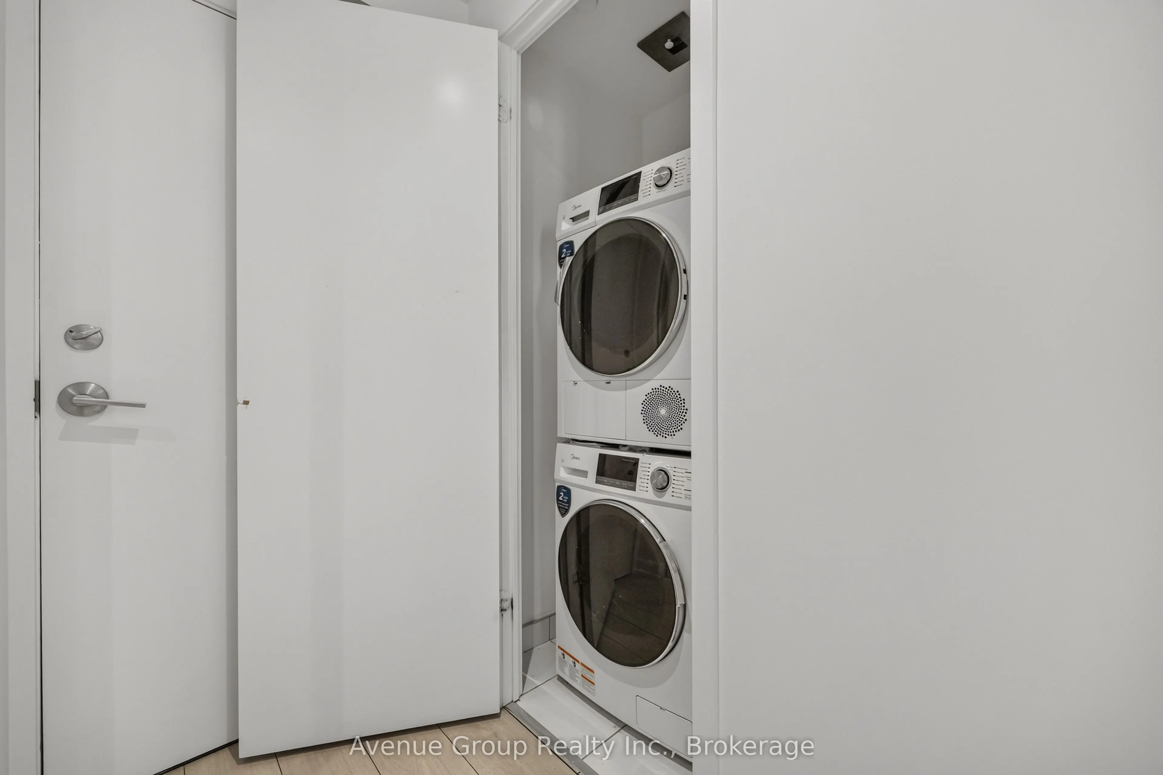 898 Portage Parkway #2106