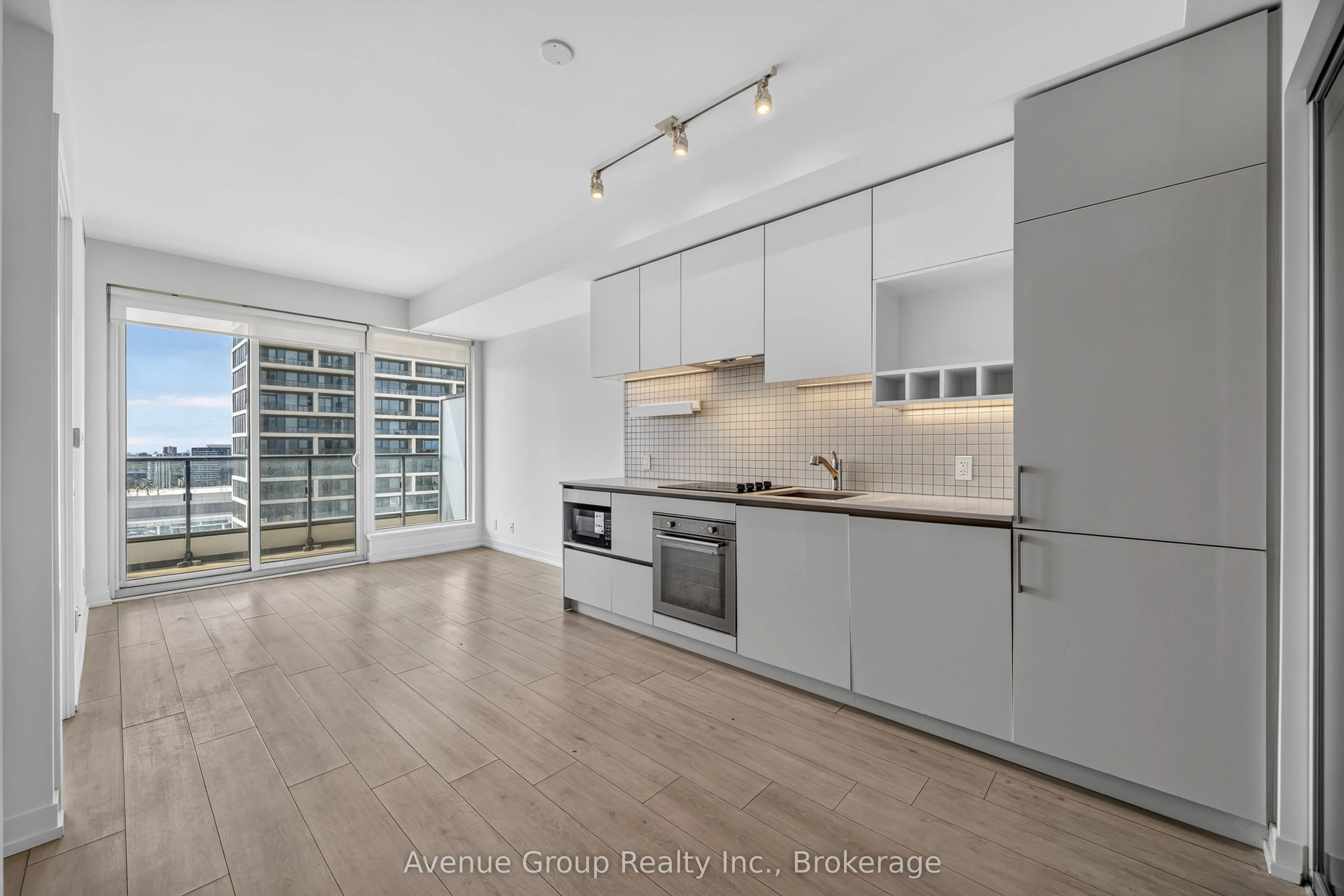 898 Portage Parkway #2106