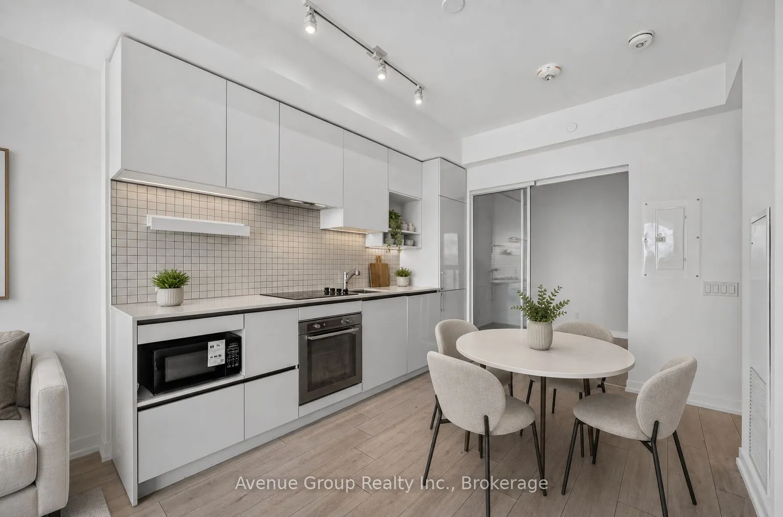 898 Portage Parkway #2106