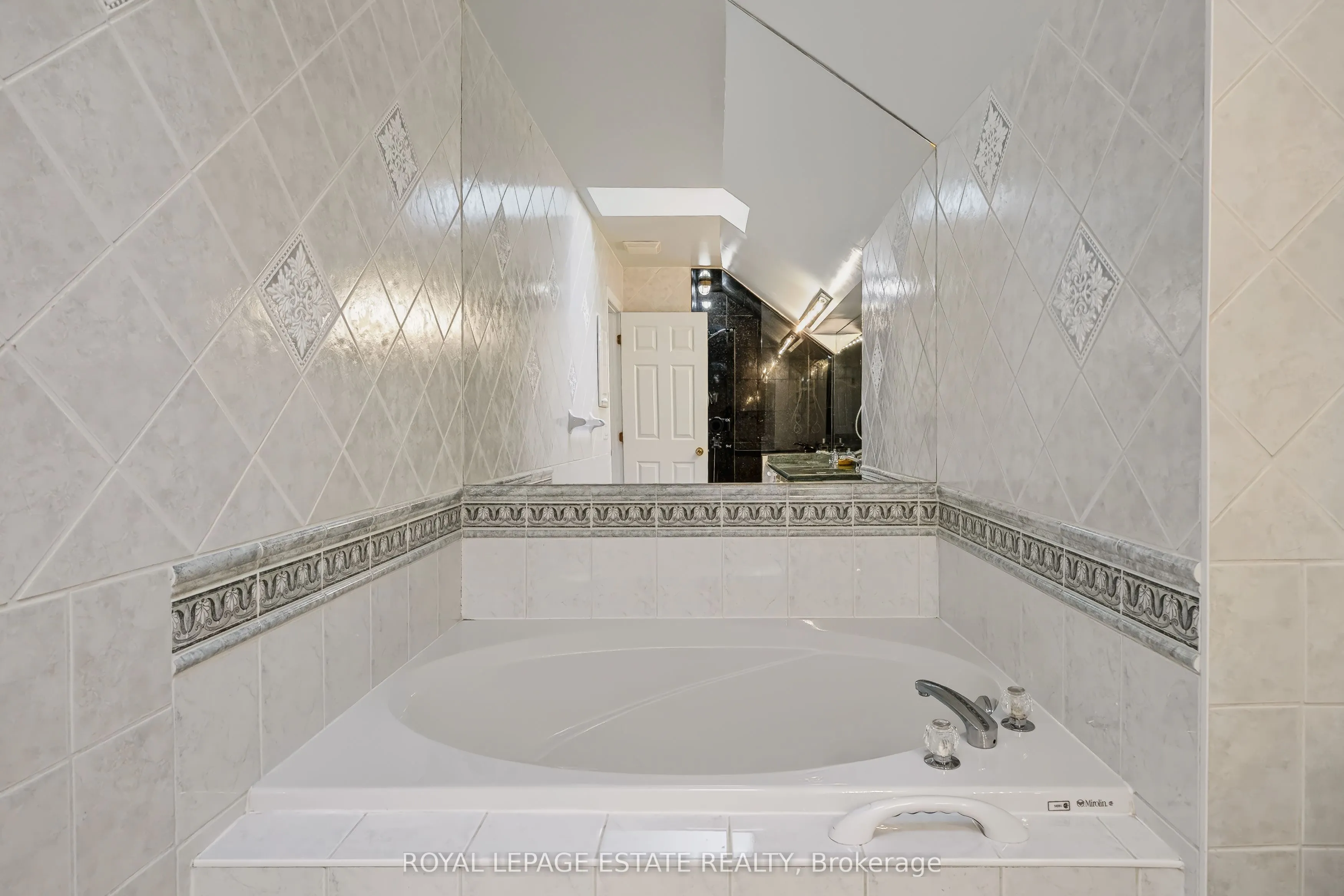 8038 Yonge Street #17
