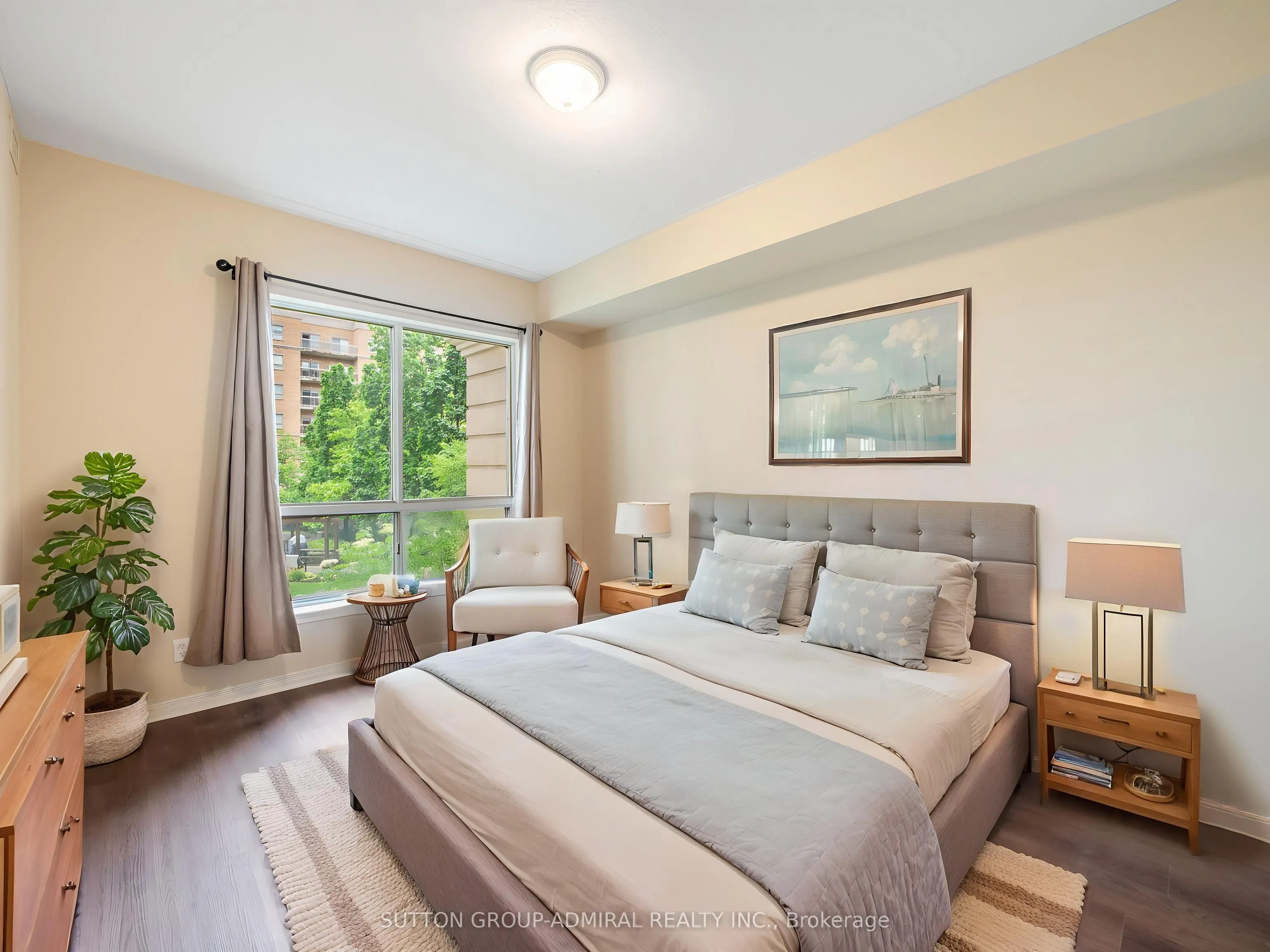 1 Maison Parc Court #215