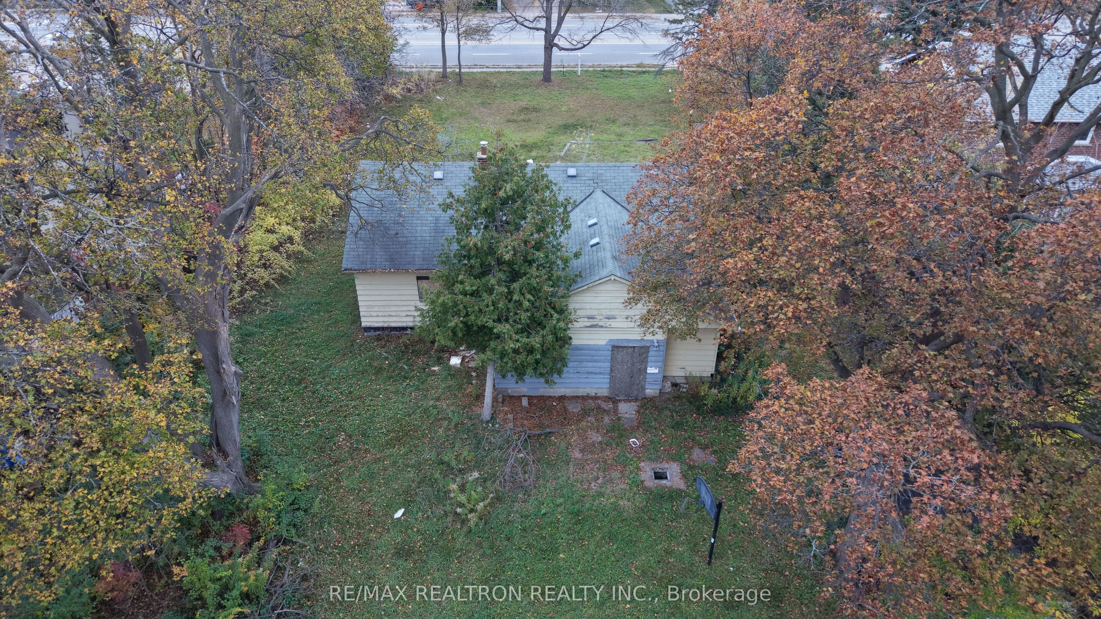 281 Elgin Mills Road W