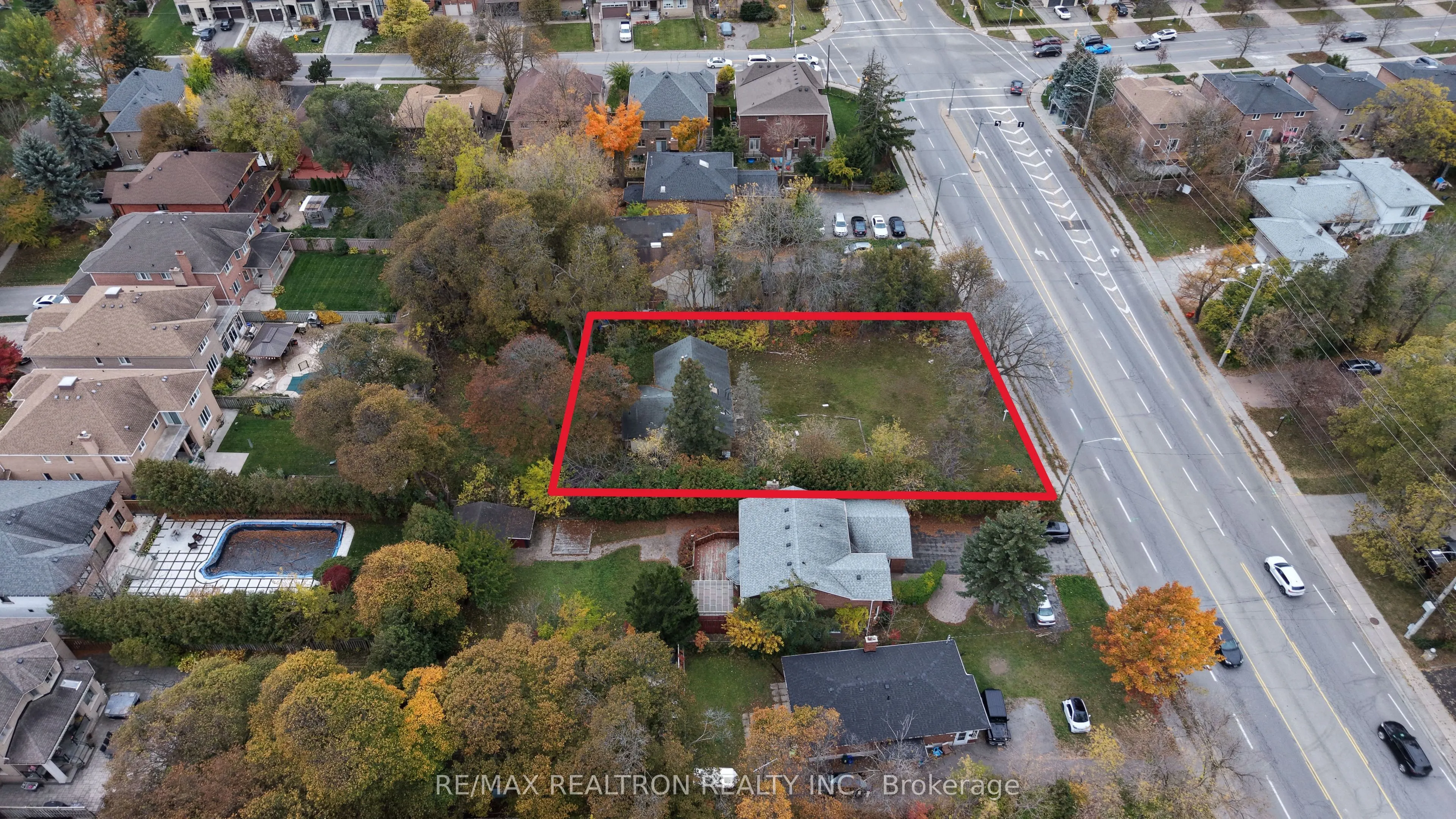 281 Elgin Mills Road W