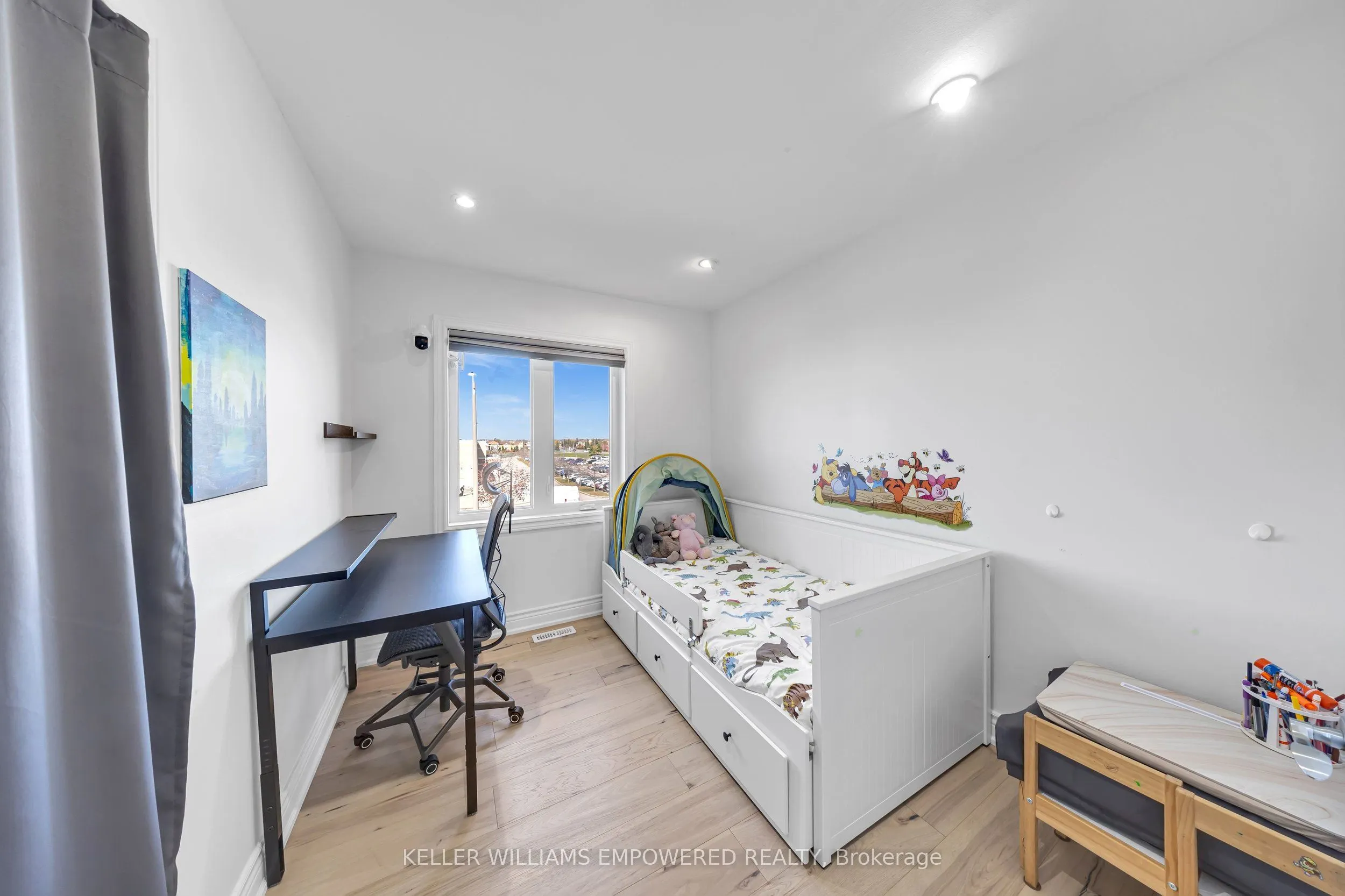 24 Lucena Crescent
