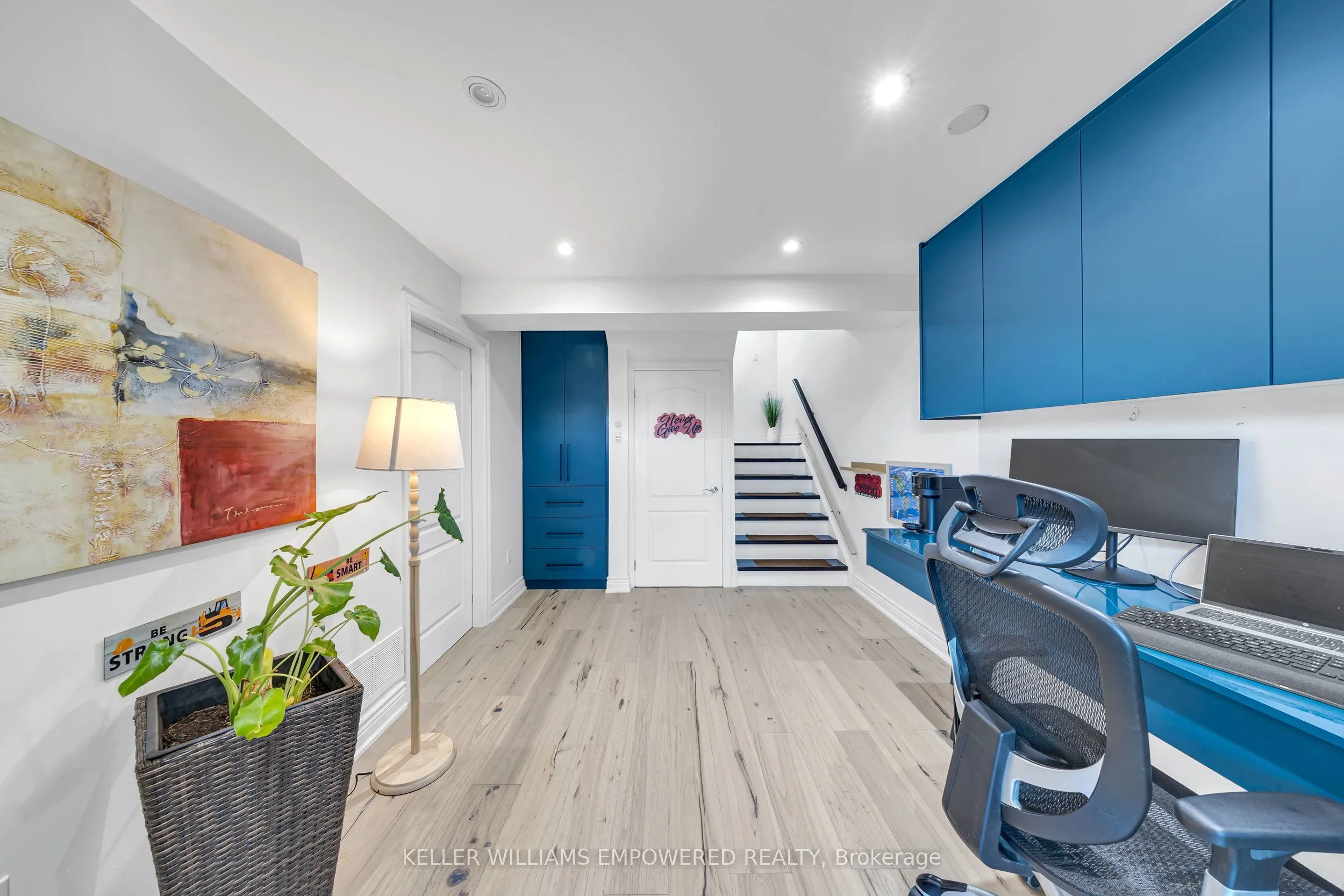 24 Lucena Crescent