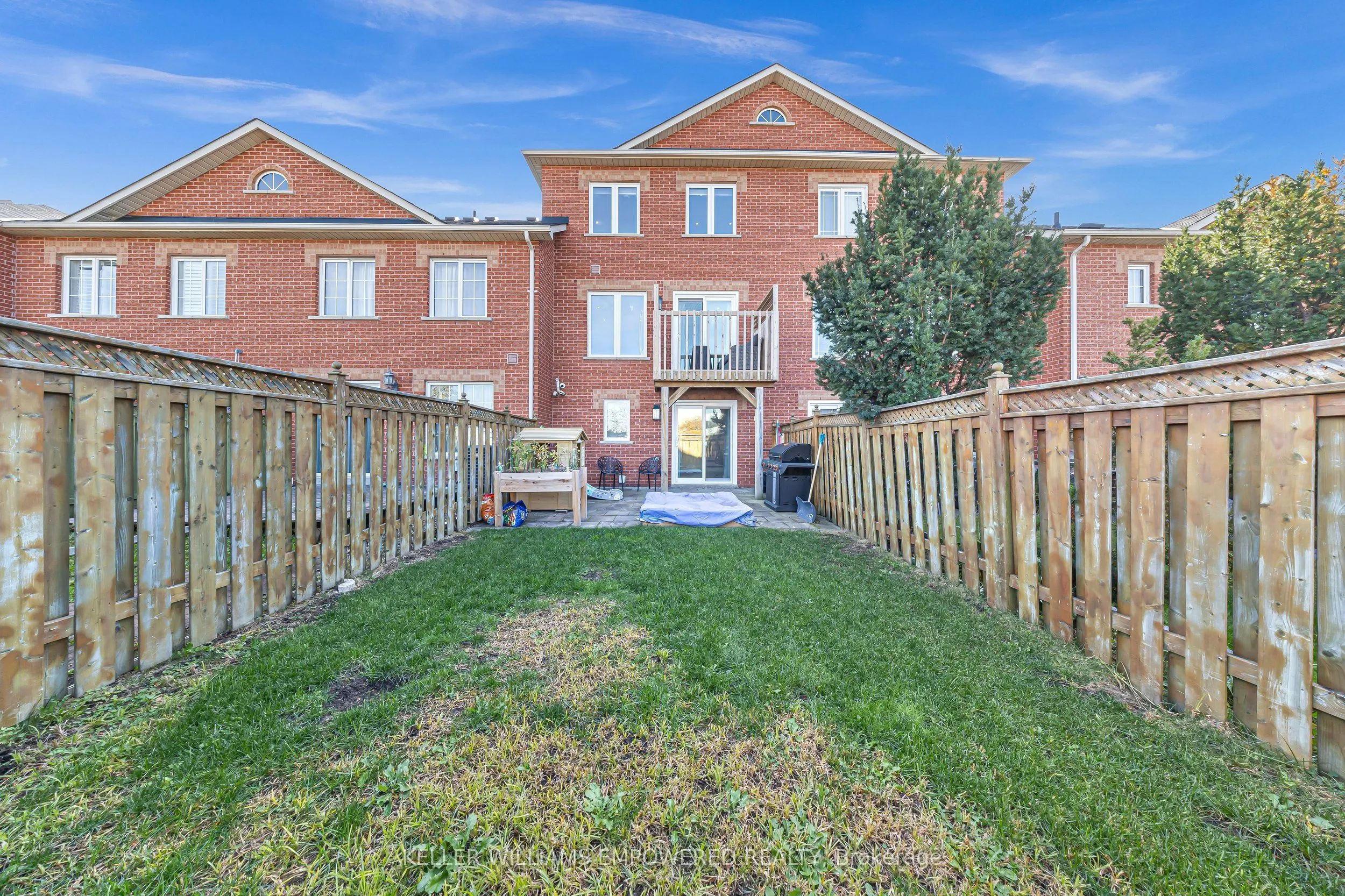 24 Lucena Crescent