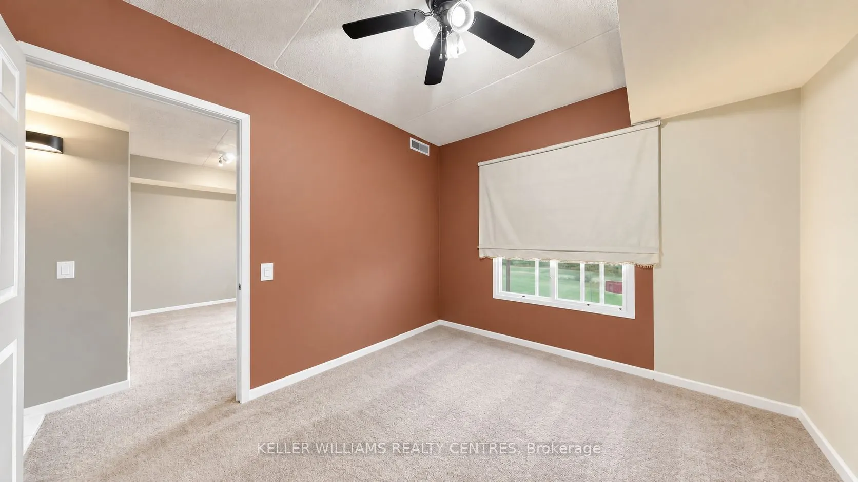 160 Wellington Street E #417