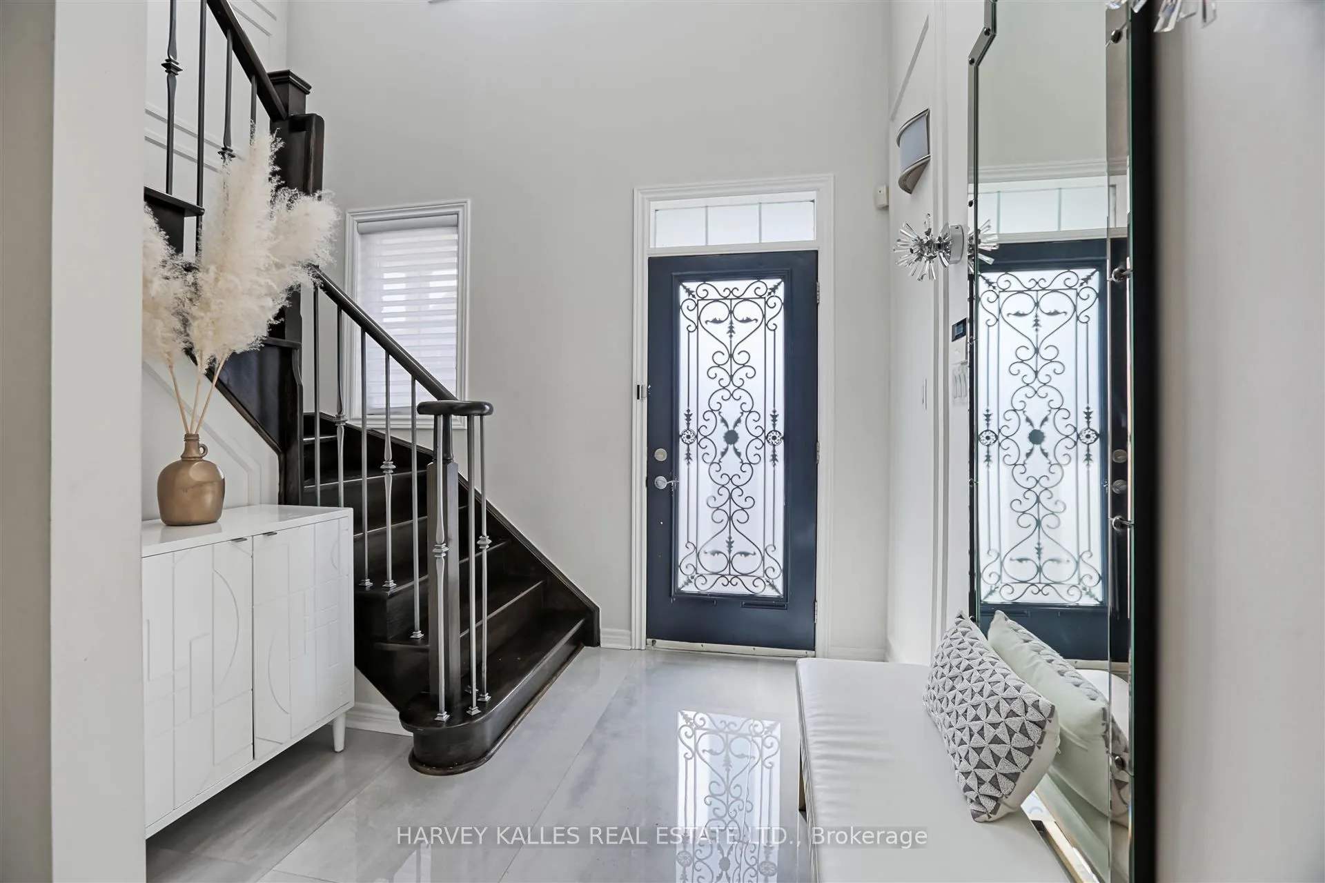 36 Canyon Gate Crescent