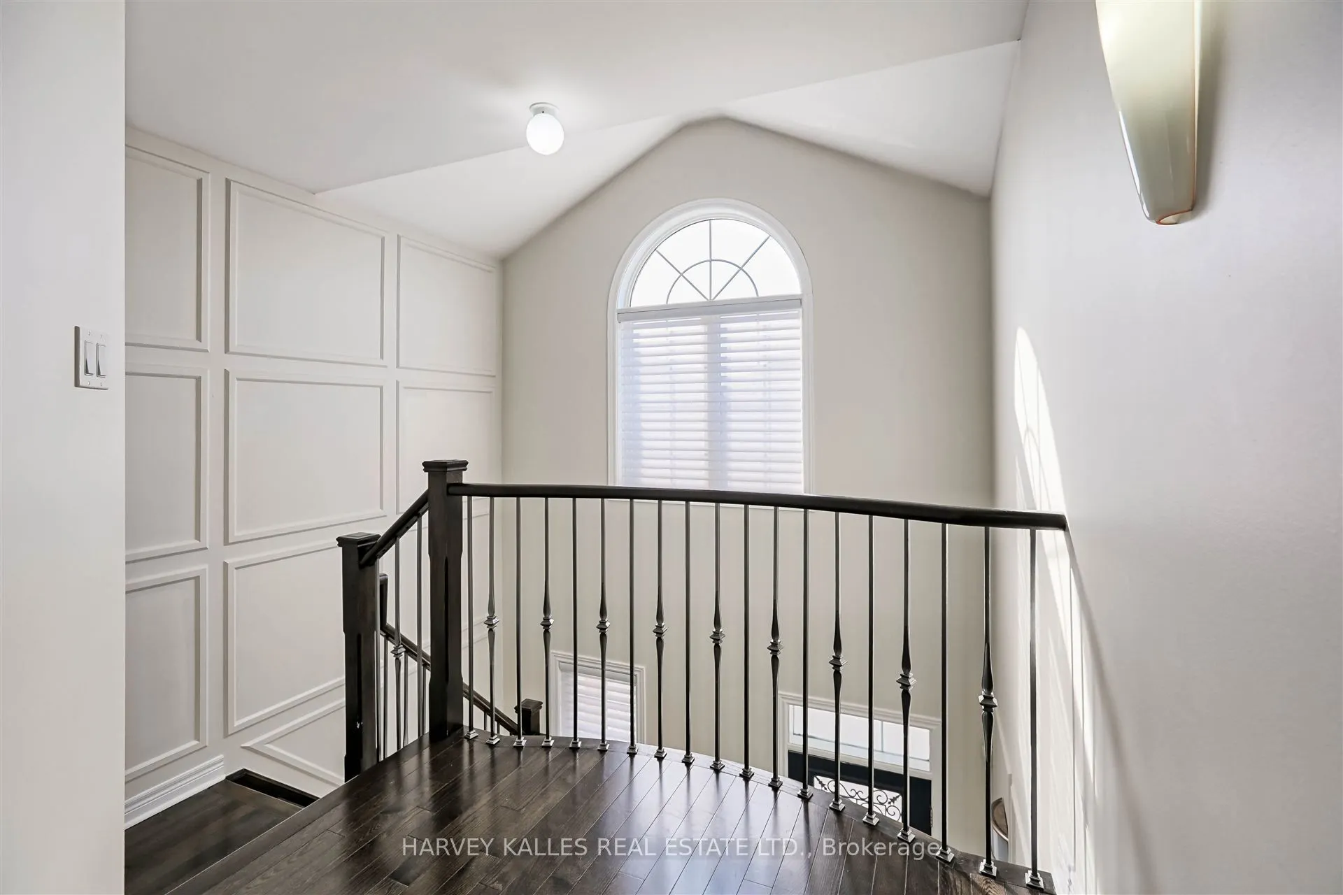 36 Canyon Gate Crescent