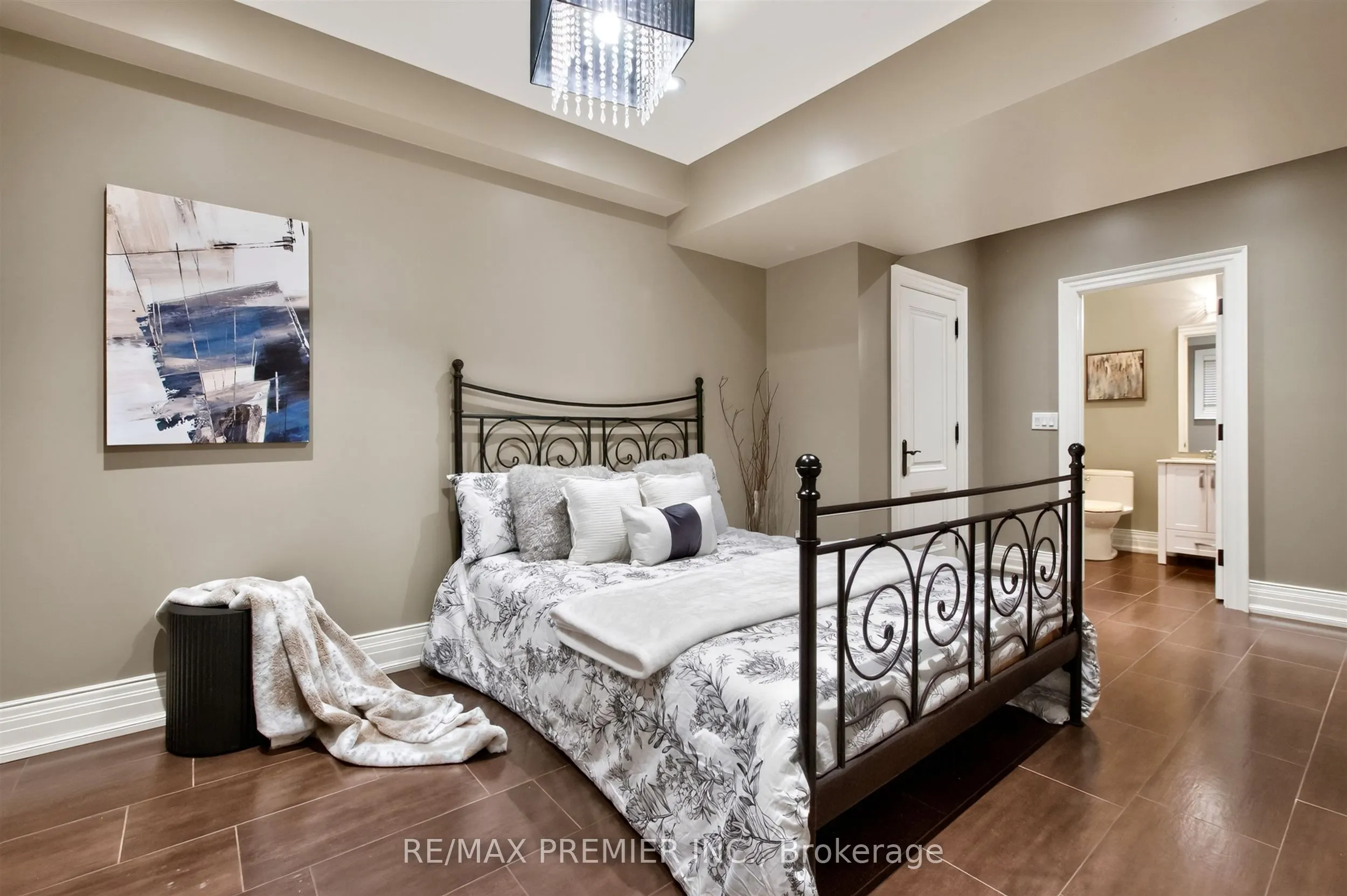 243 Rumble Avenue
