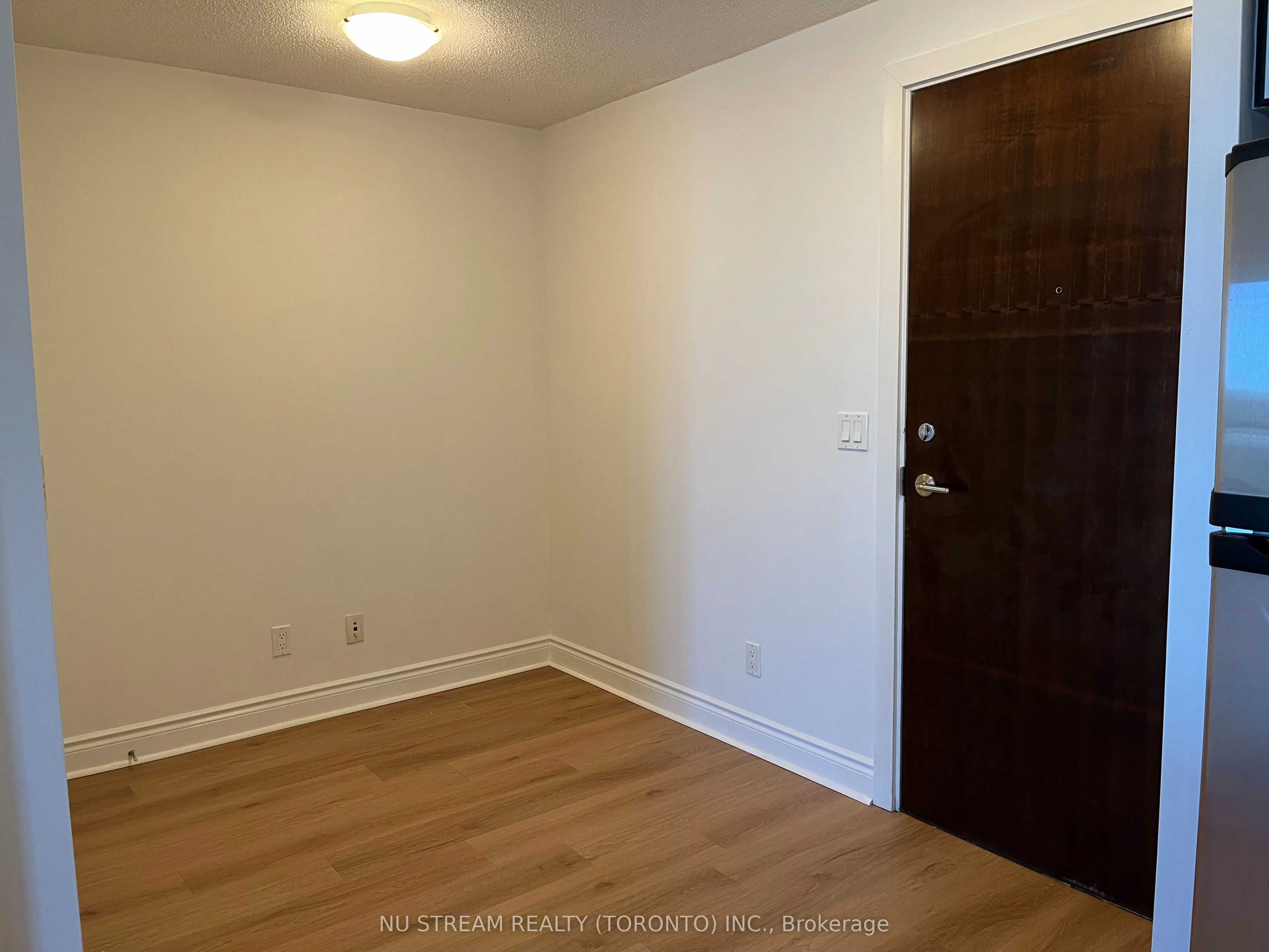 23 Cox Boulevard #1651