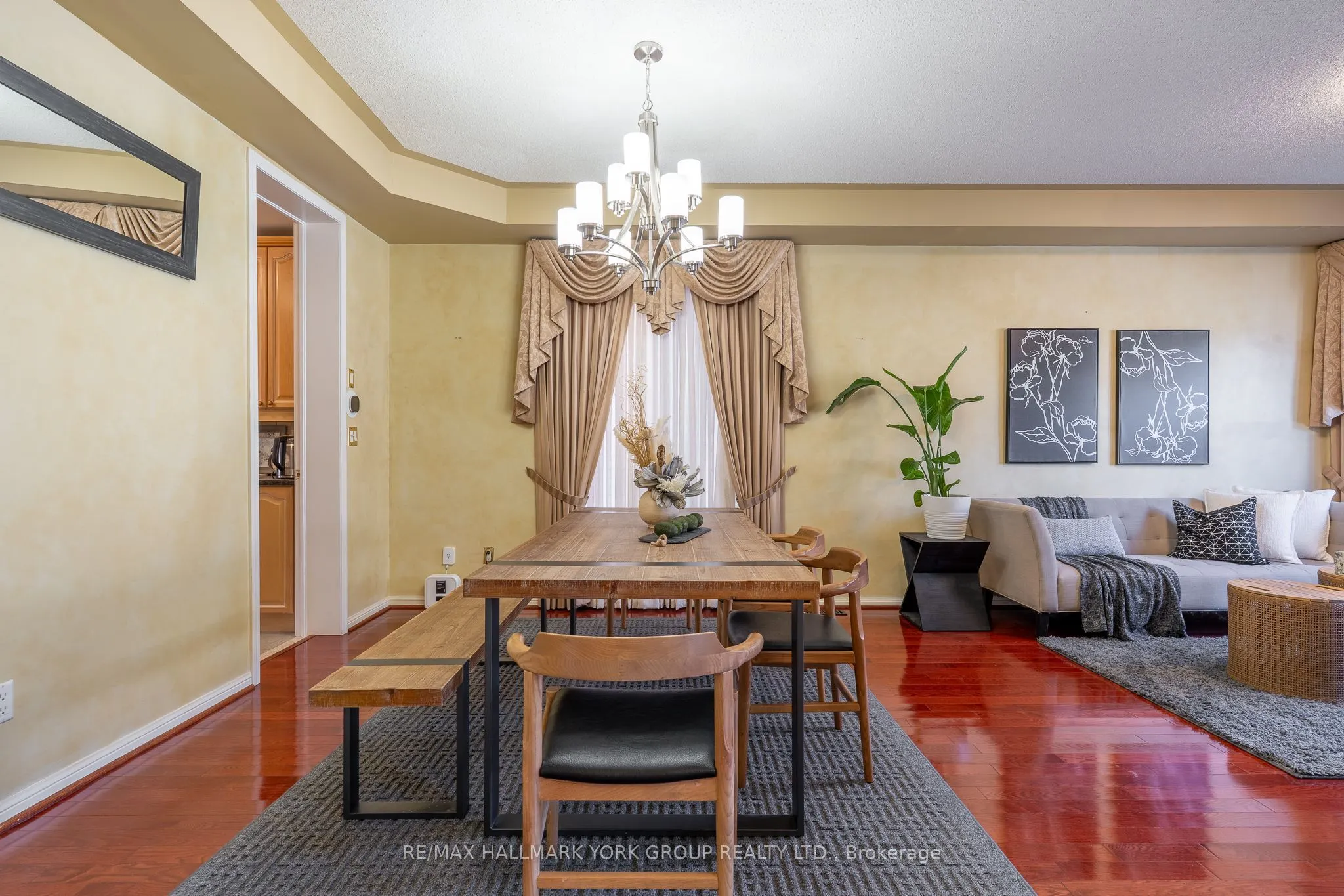 75 Winston Castle Drive