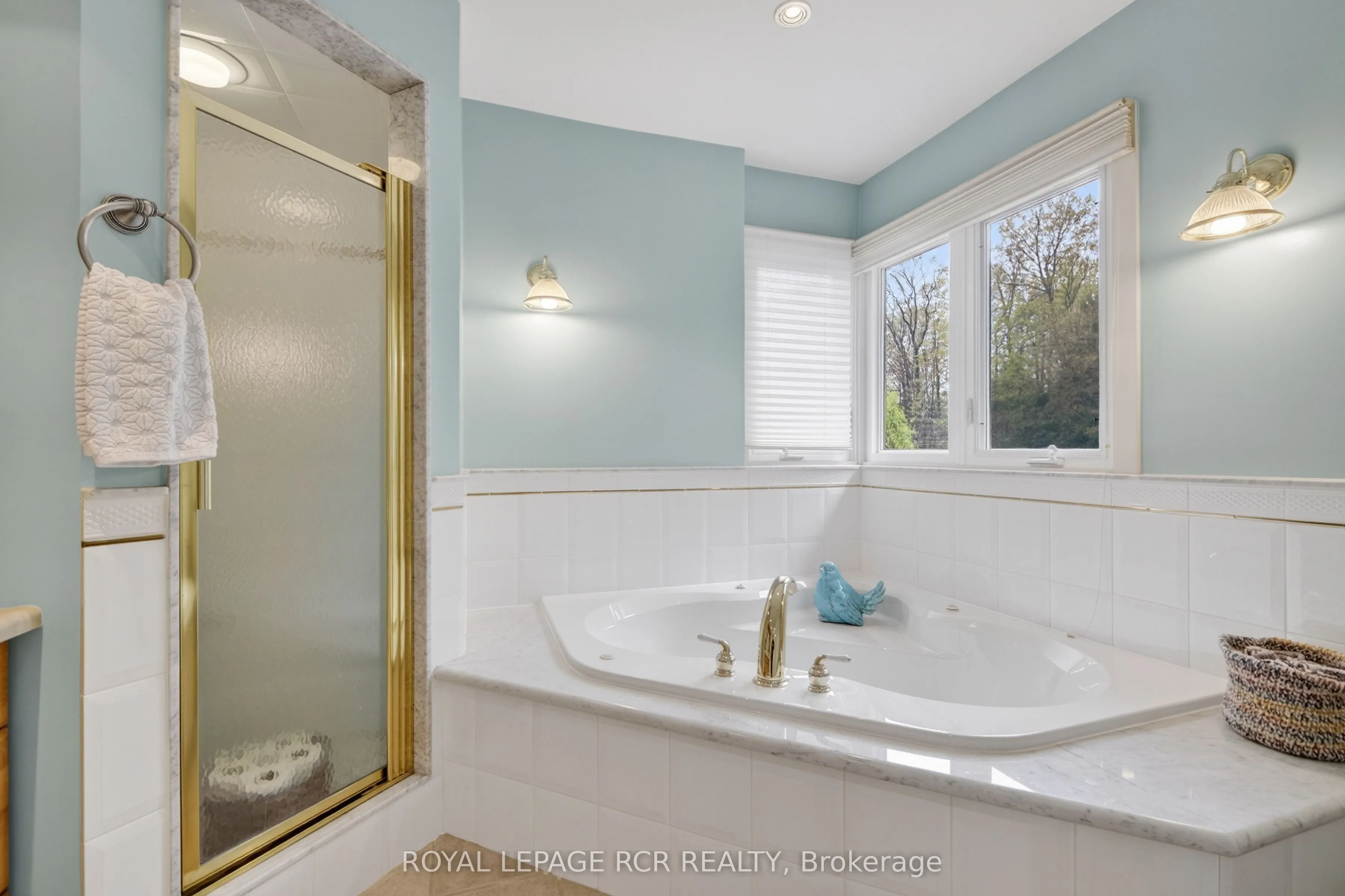 16365 Bathurst Street