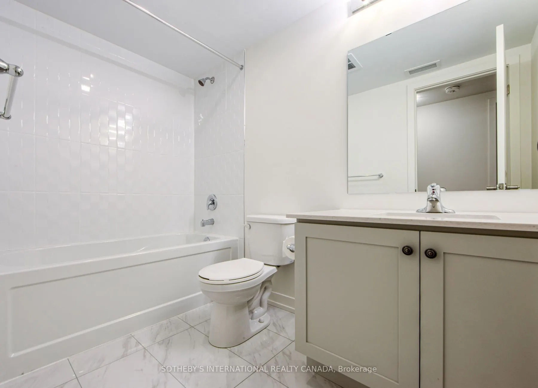58 Elizabeth Street S #2102