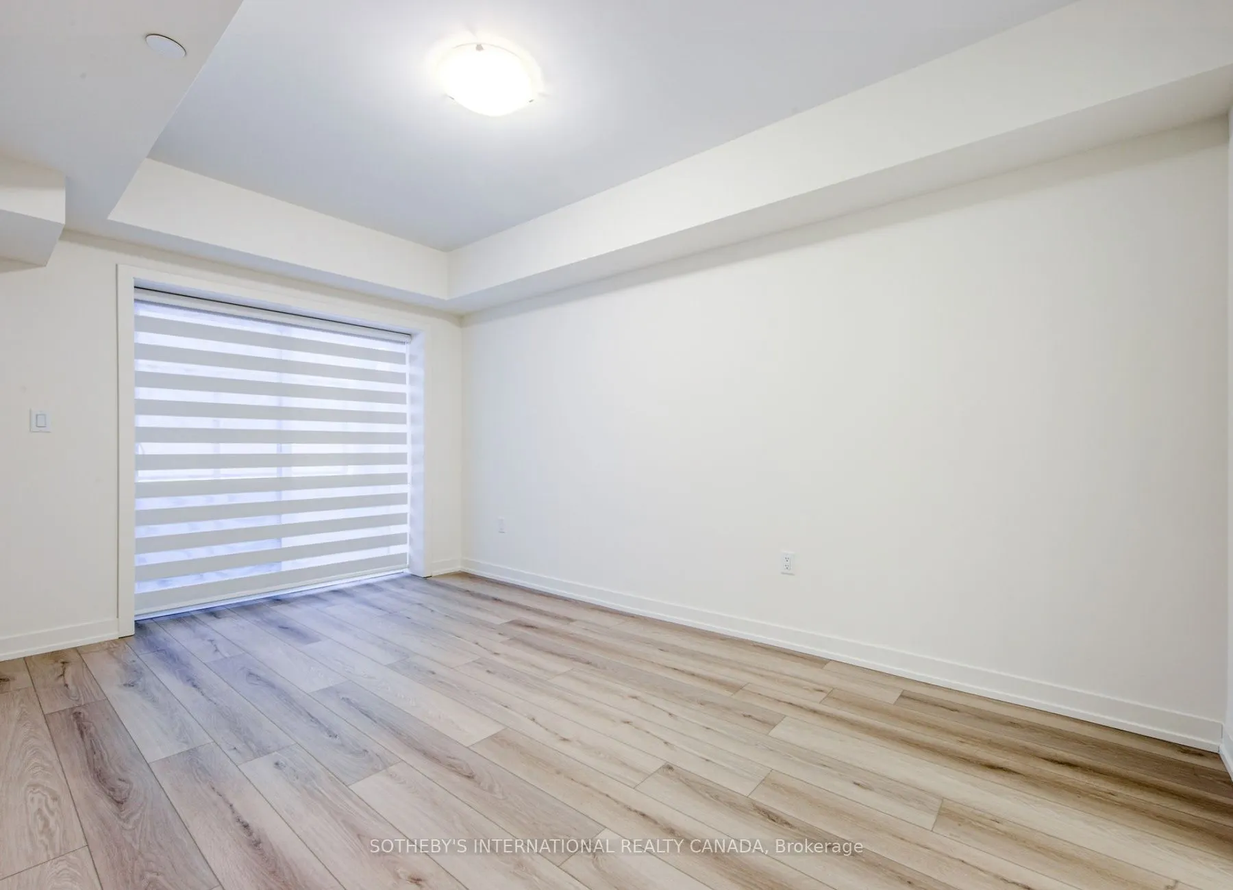 58 Elizabeth Street S #2102