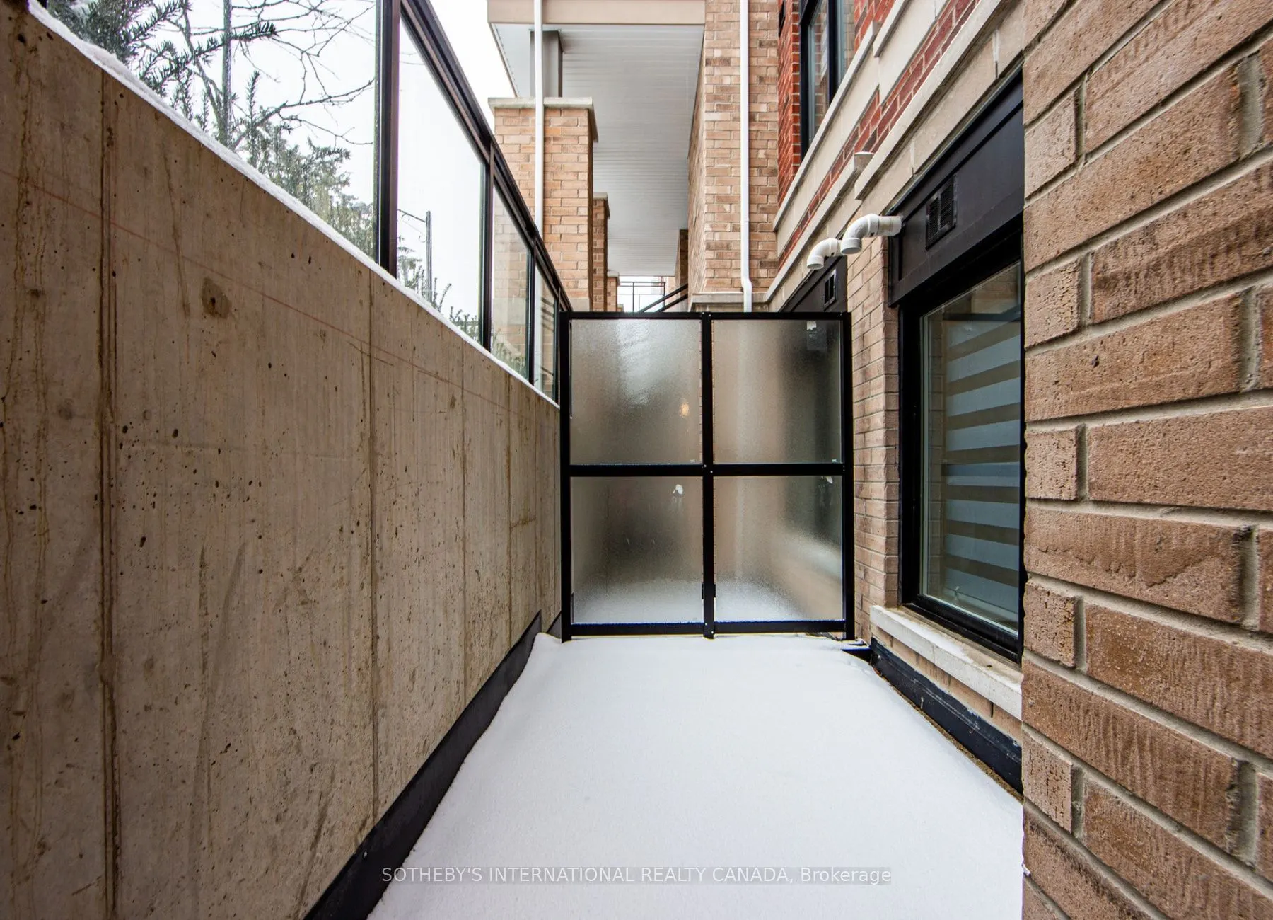 58 Elizabeth Street S #2102