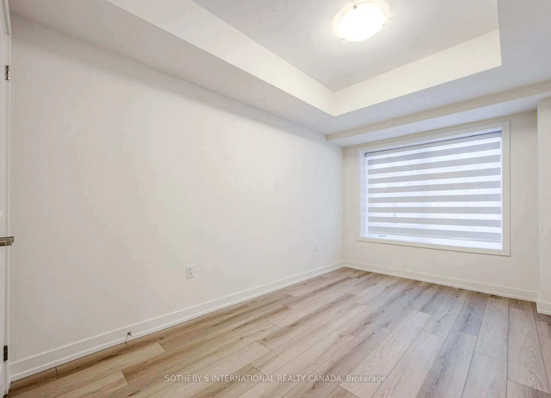 58 Elizabeth Street S #2102