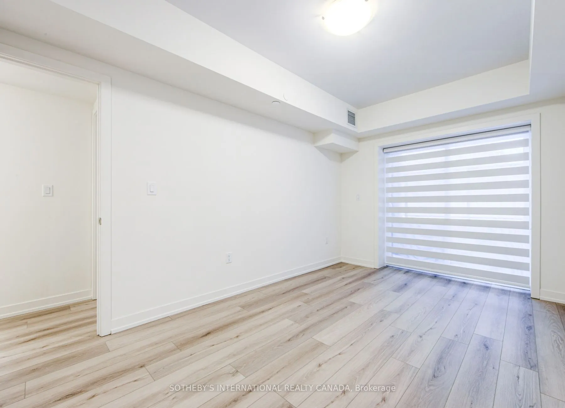 58 Elizabeth Street S #2102