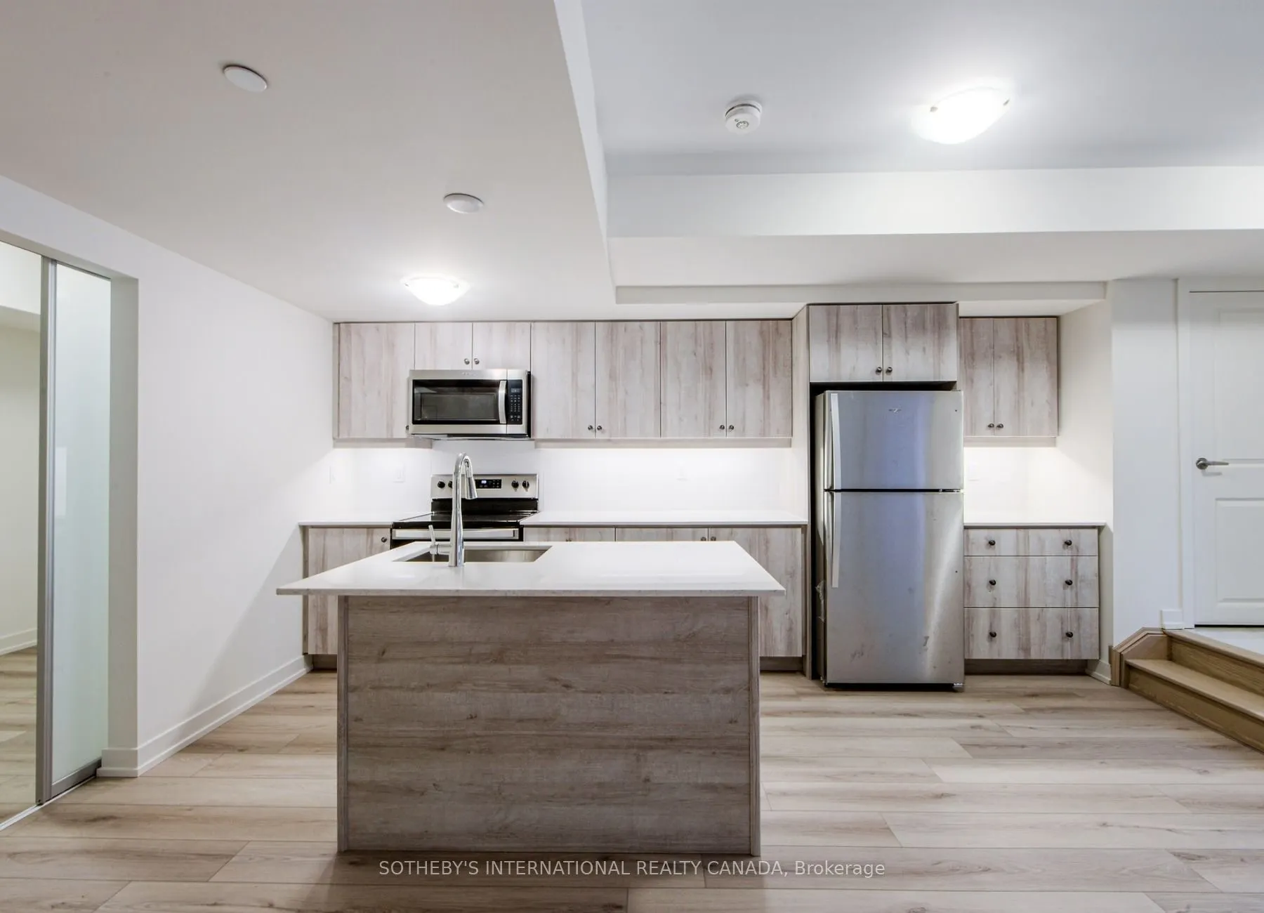 58 Elizabeth Street S #2102