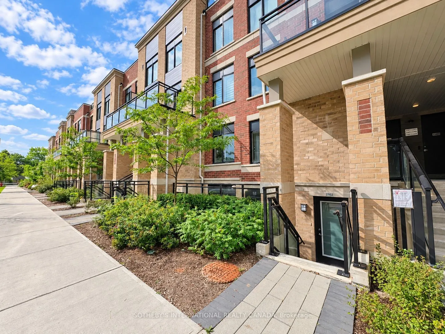 58 Elizabeth Street S #2102