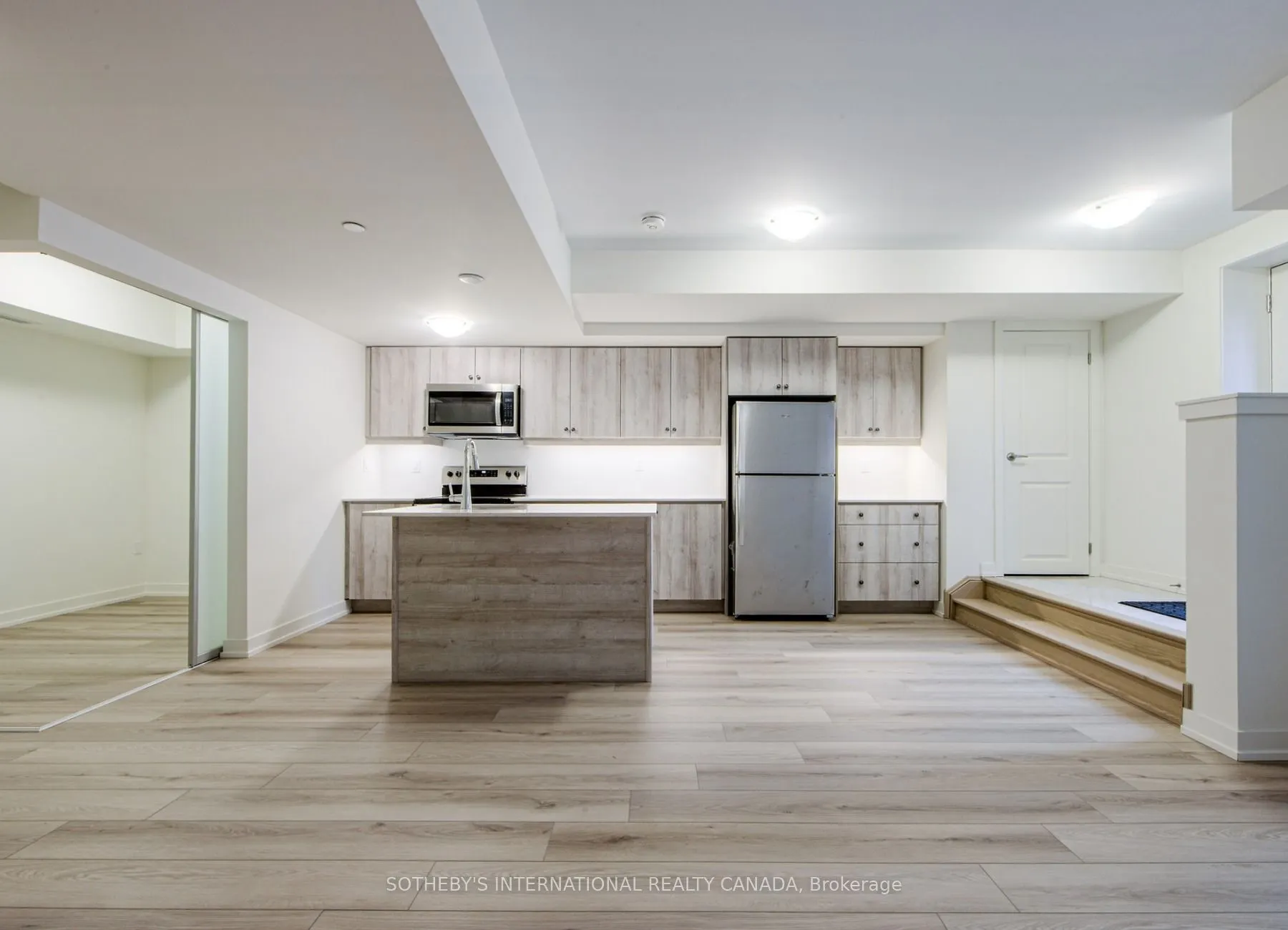 58 Elizabeth Street S #2102