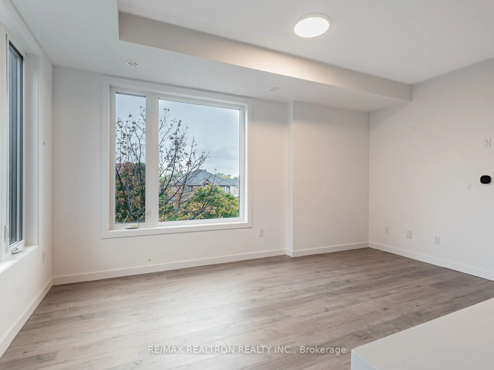 117 Marydale Avenue #31