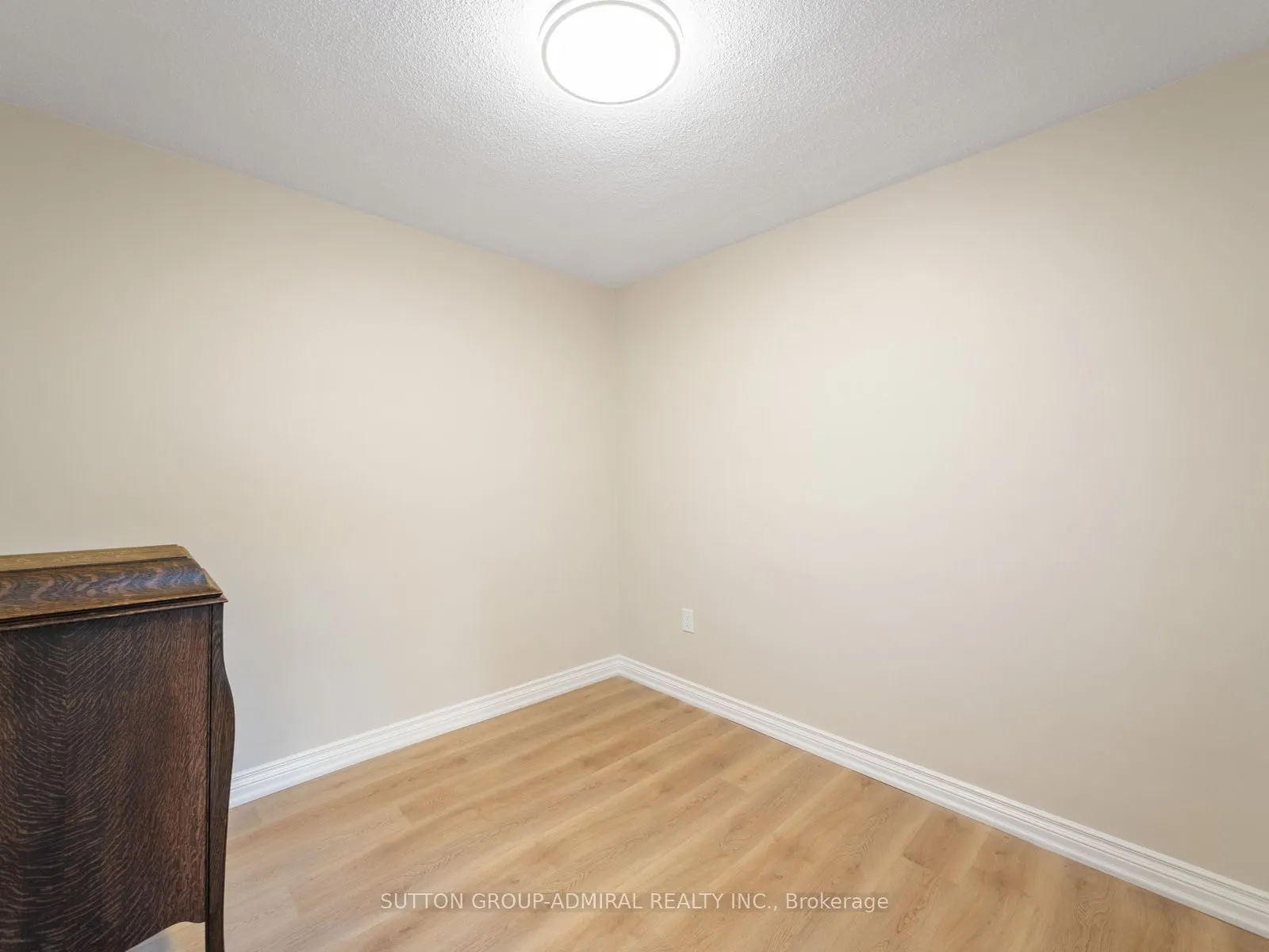 16 Elgin Street #316