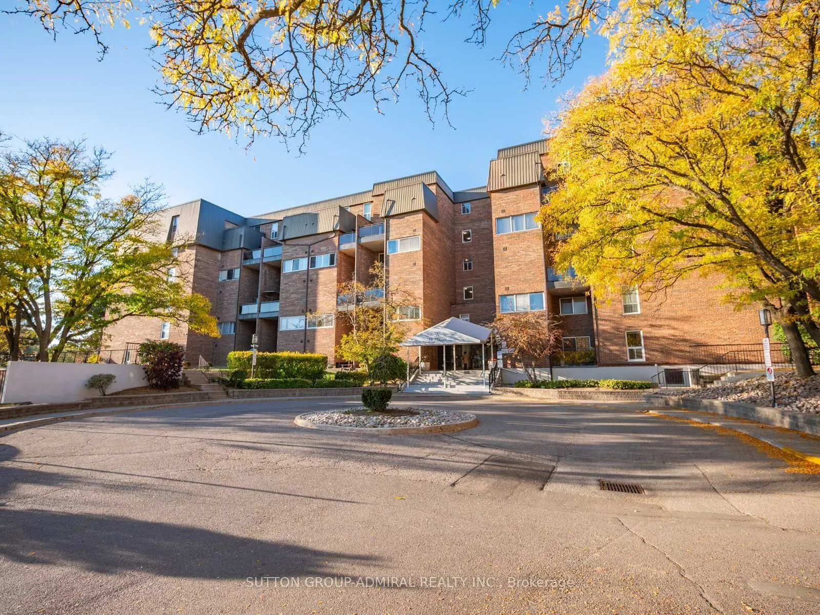 16 Elgin Street #316
