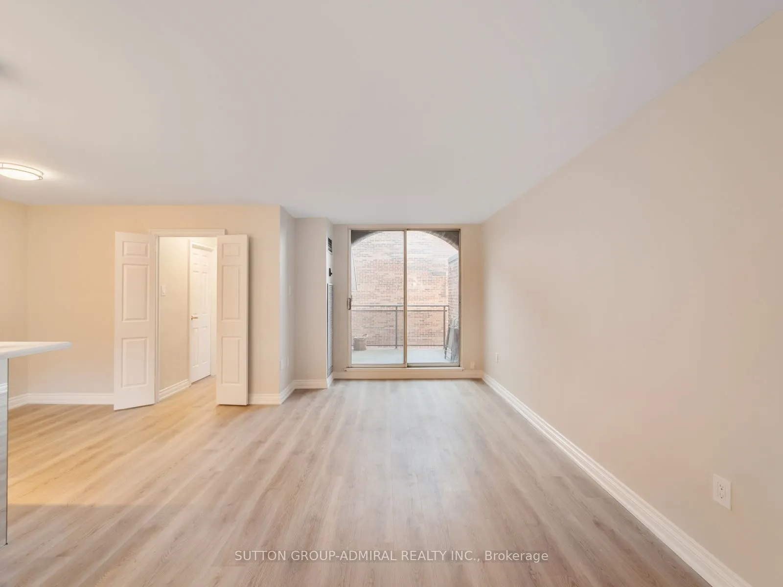16 Elgin Street #316