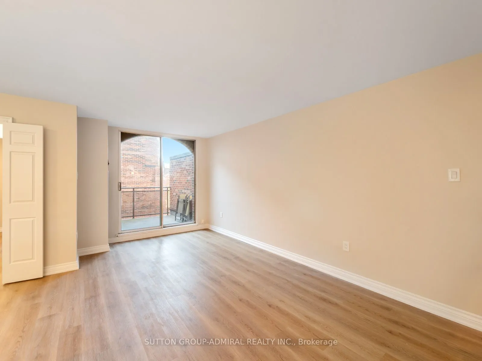16 Elgin Street #316