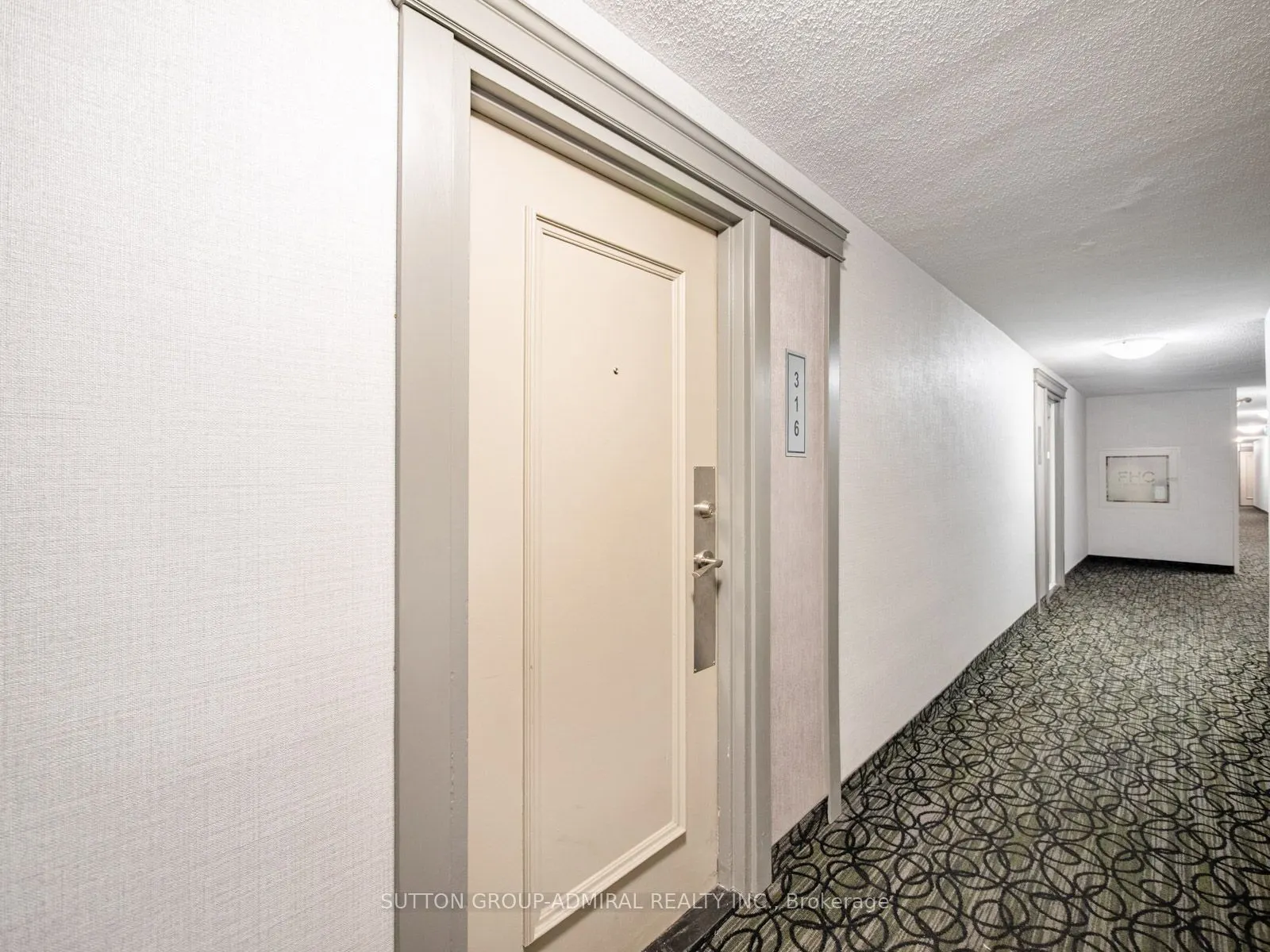 16 Elgin Street #316