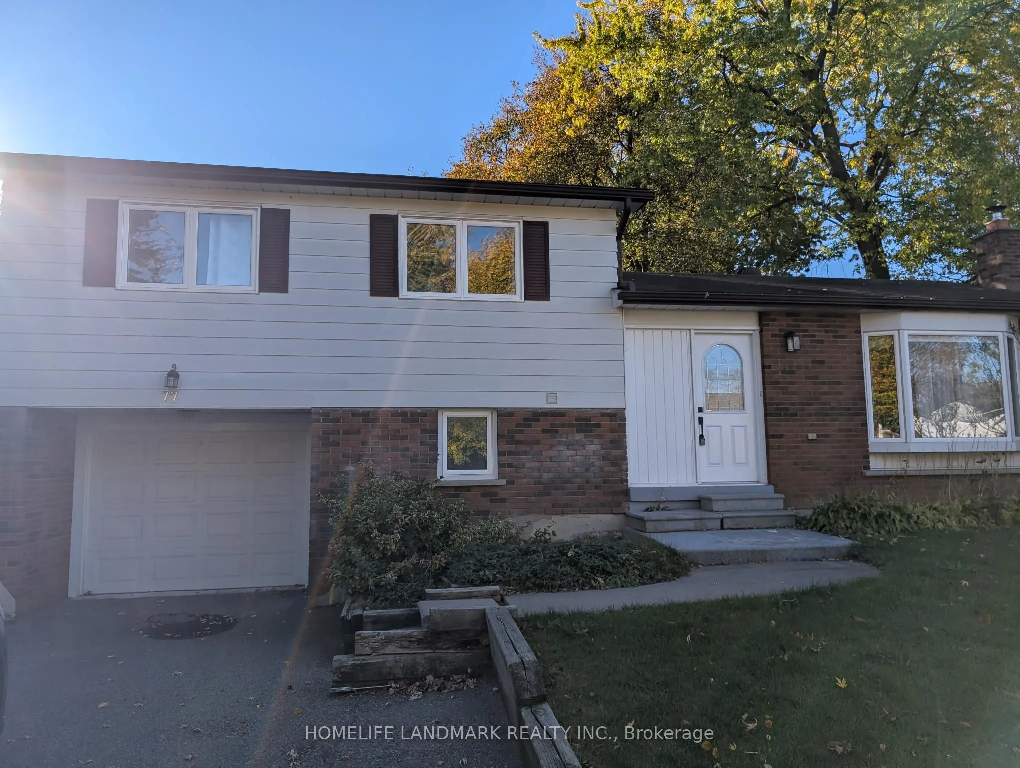 77 Parkway Avenue