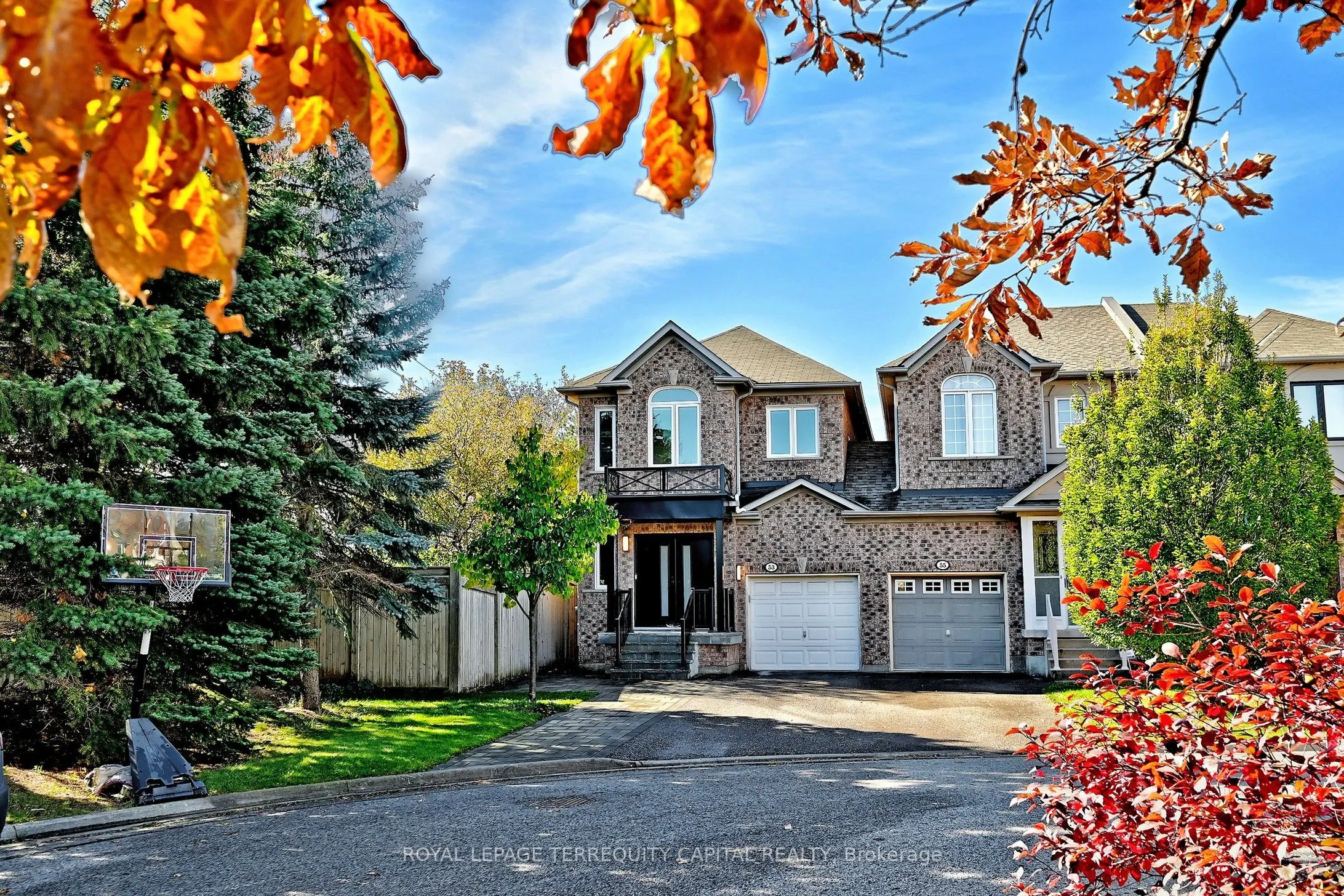 53 Lander Crescent