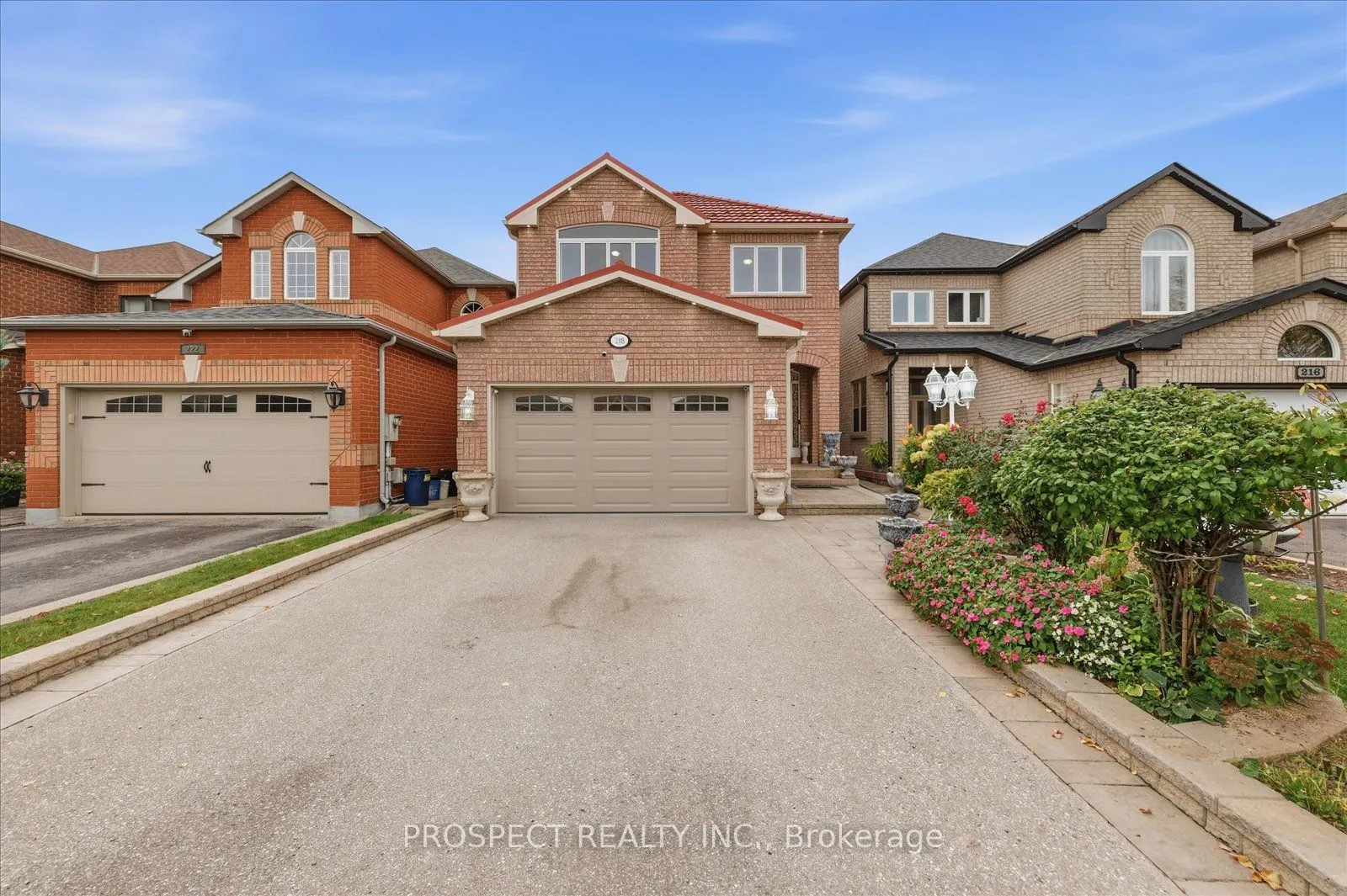 218 Sylwood Crescent