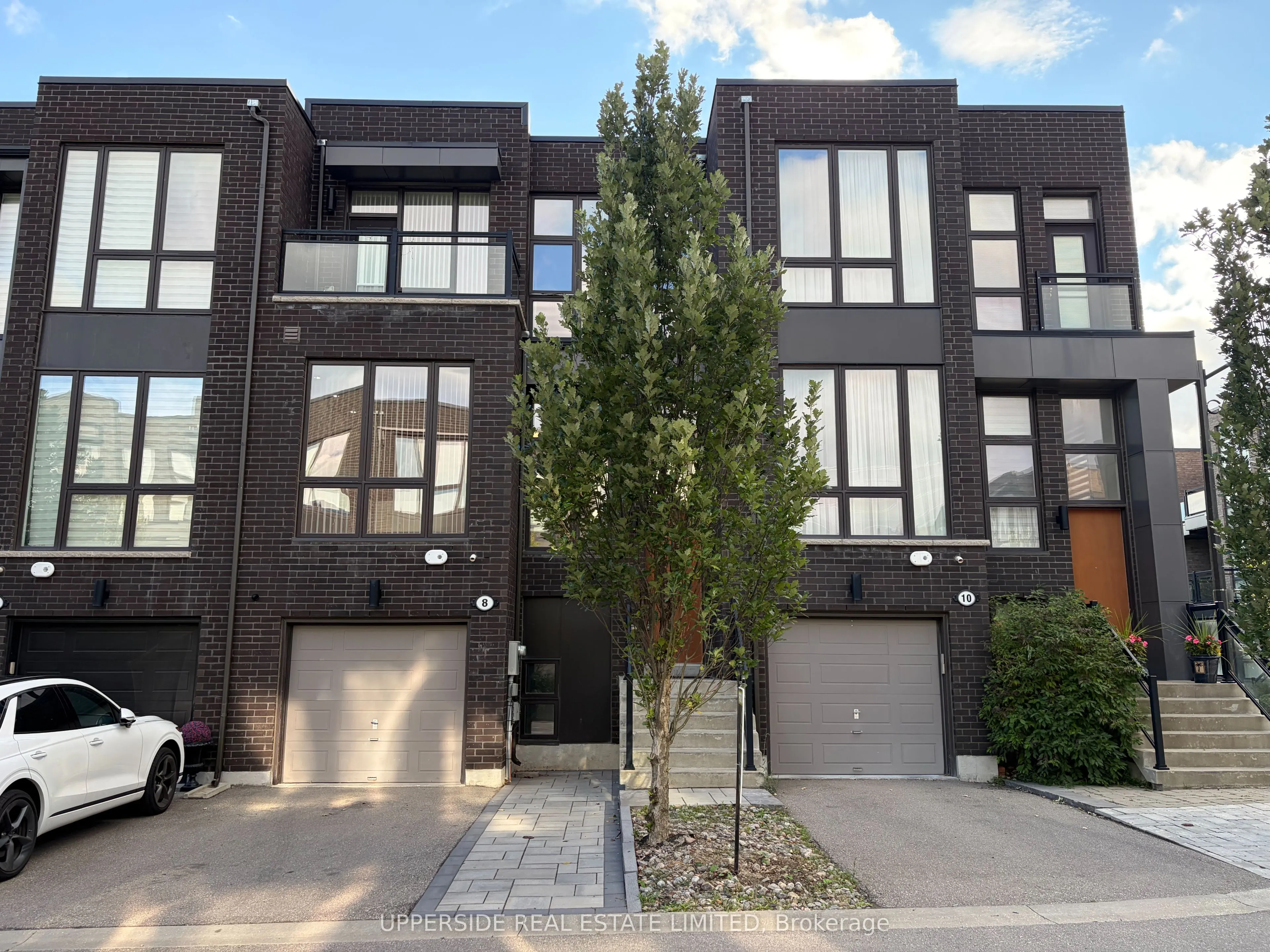 8 Sable Road