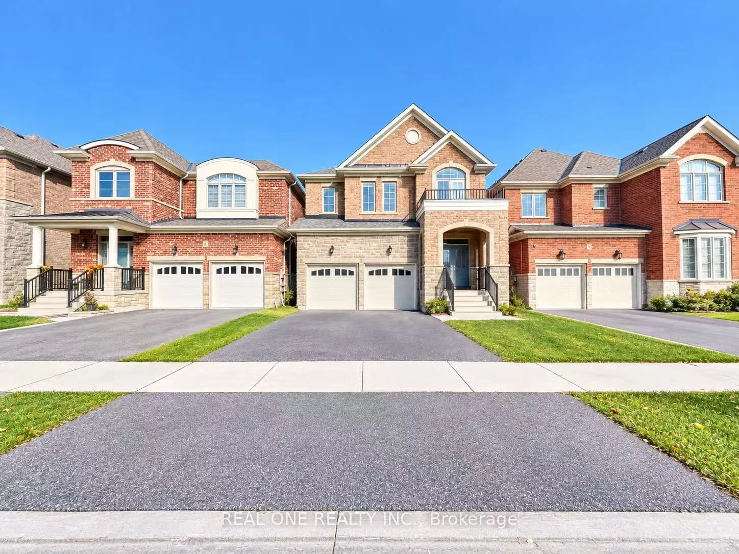 42 Clara May Avenue