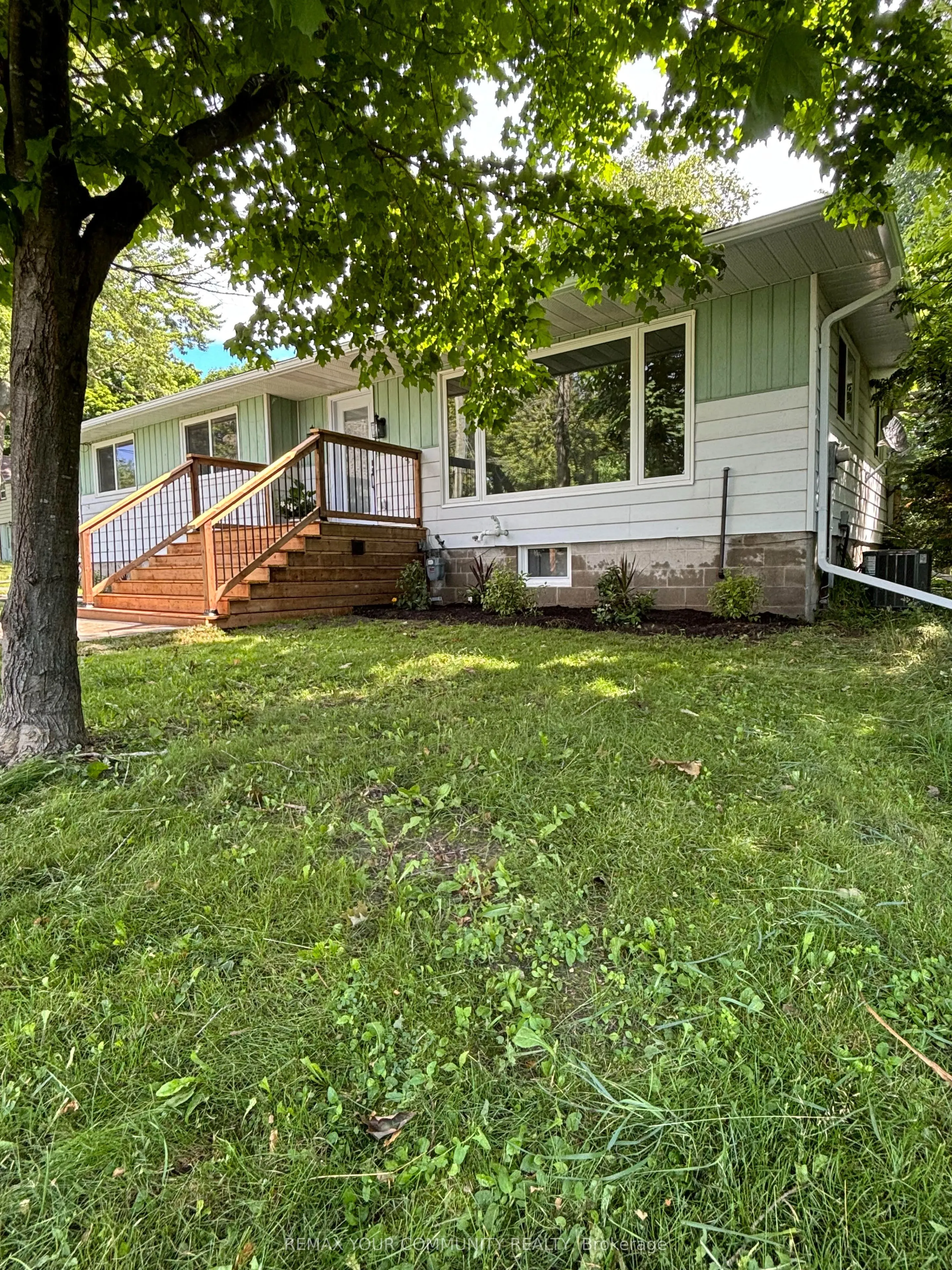 206 Laidlaw Street S #Bsmt