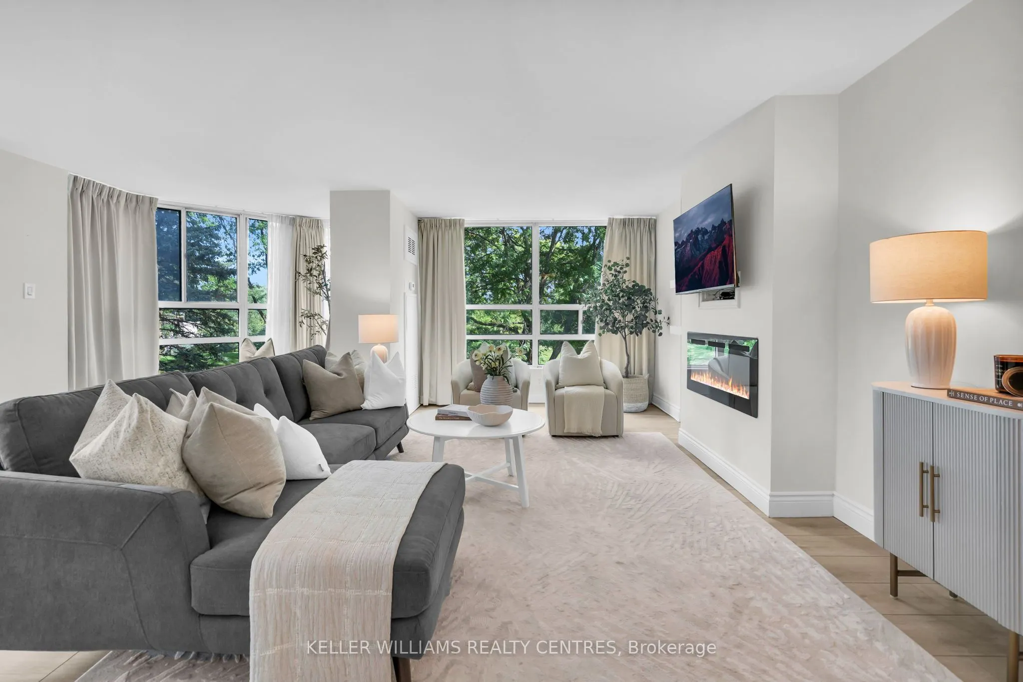 7905 Bayview Avenue #204