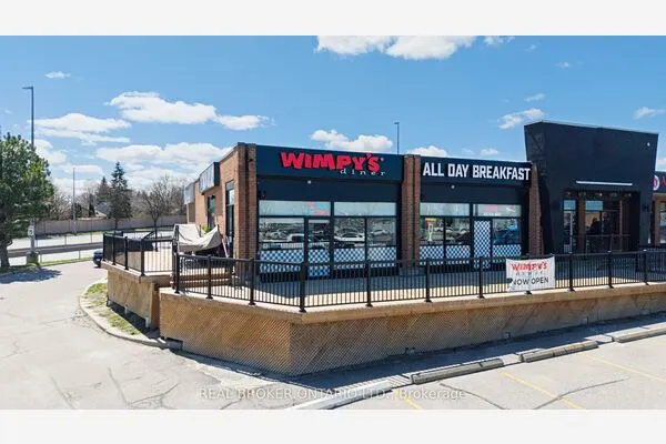 340 Eagle Street W