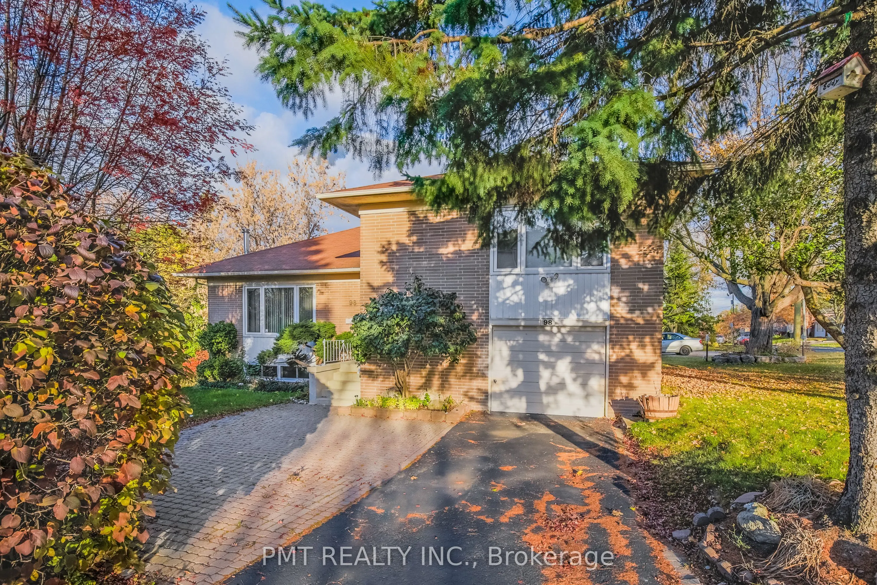 98 Highland Park Boulevard